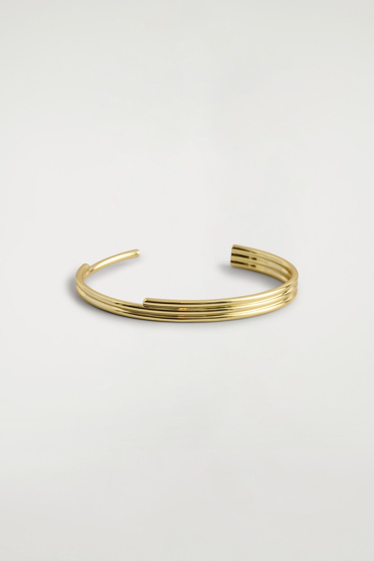 BRAZALETE APILADO - DORADO