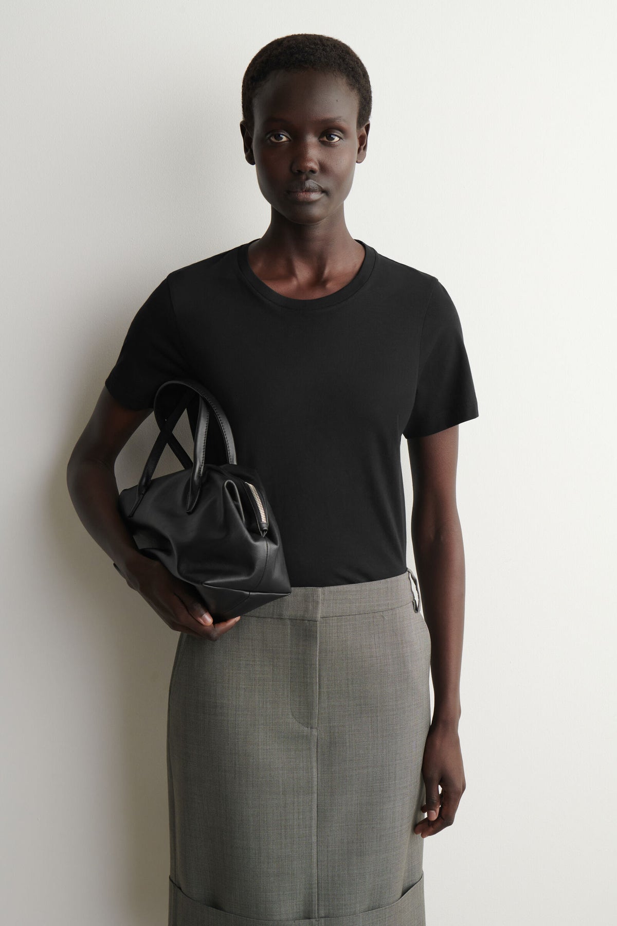CAMISETA DE ALGODÓN CON CUELLO REDONDO - NEGRO