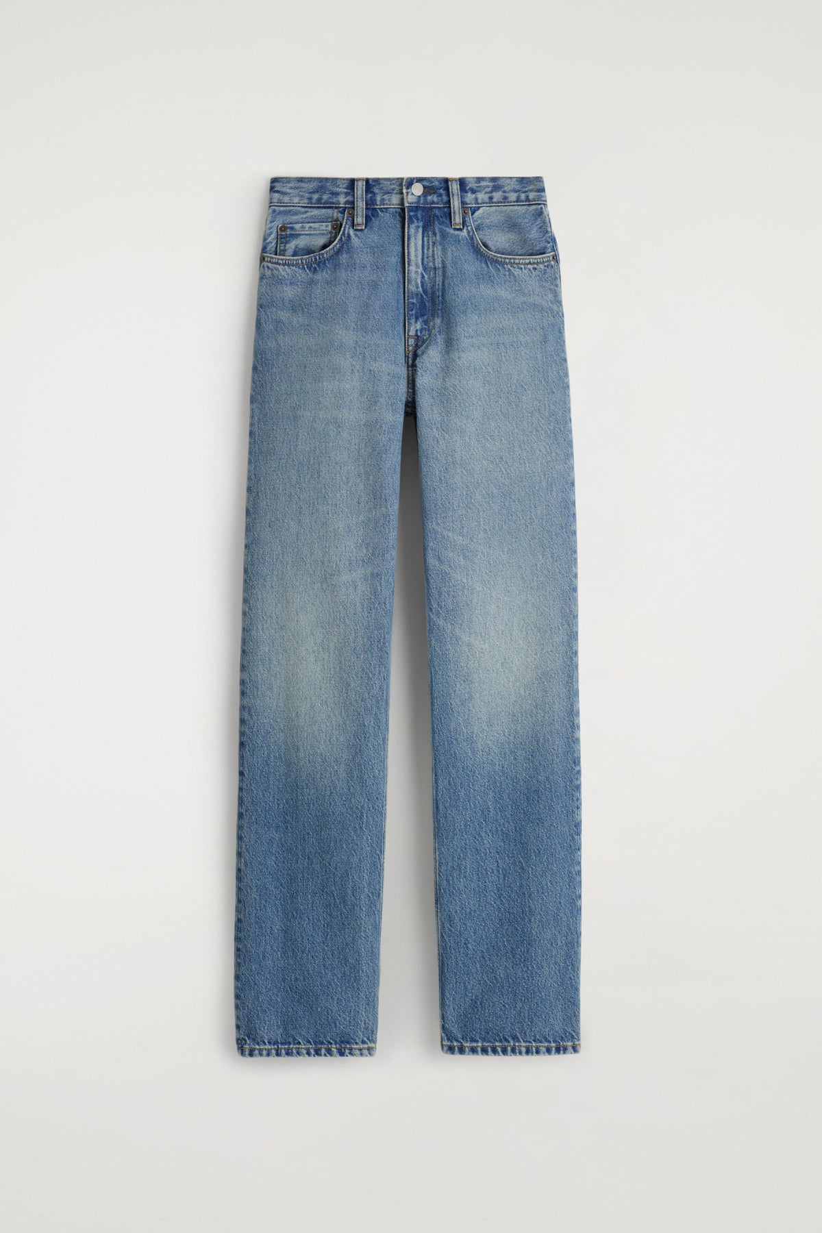 JEANS DE PIERNA RECTA CHORD - AZUL DESVANECIDO | DescriptiveStillLife