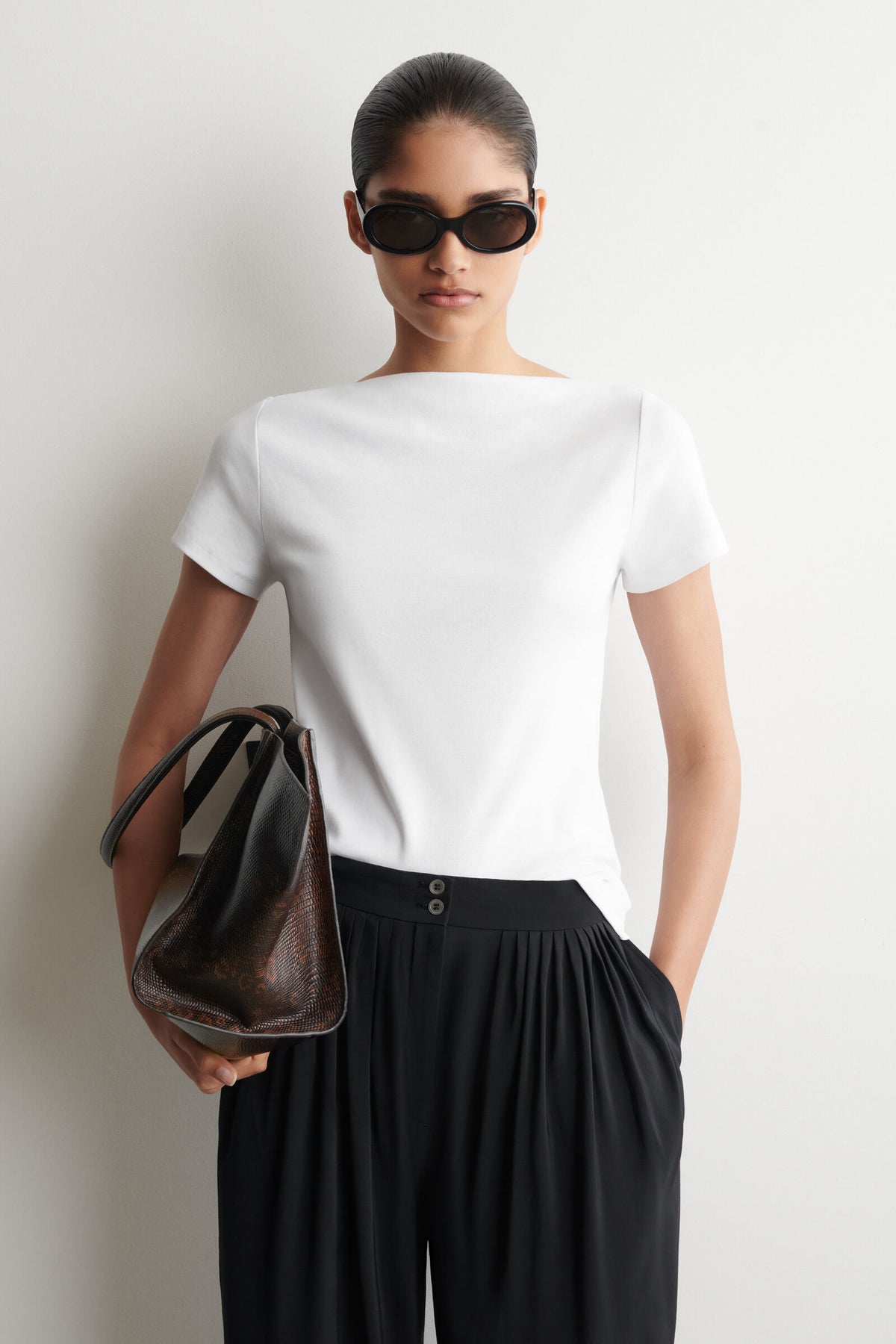 CAMISETA DE ALGODÓN DE CUELLO BARCO SLIM - BLANCO