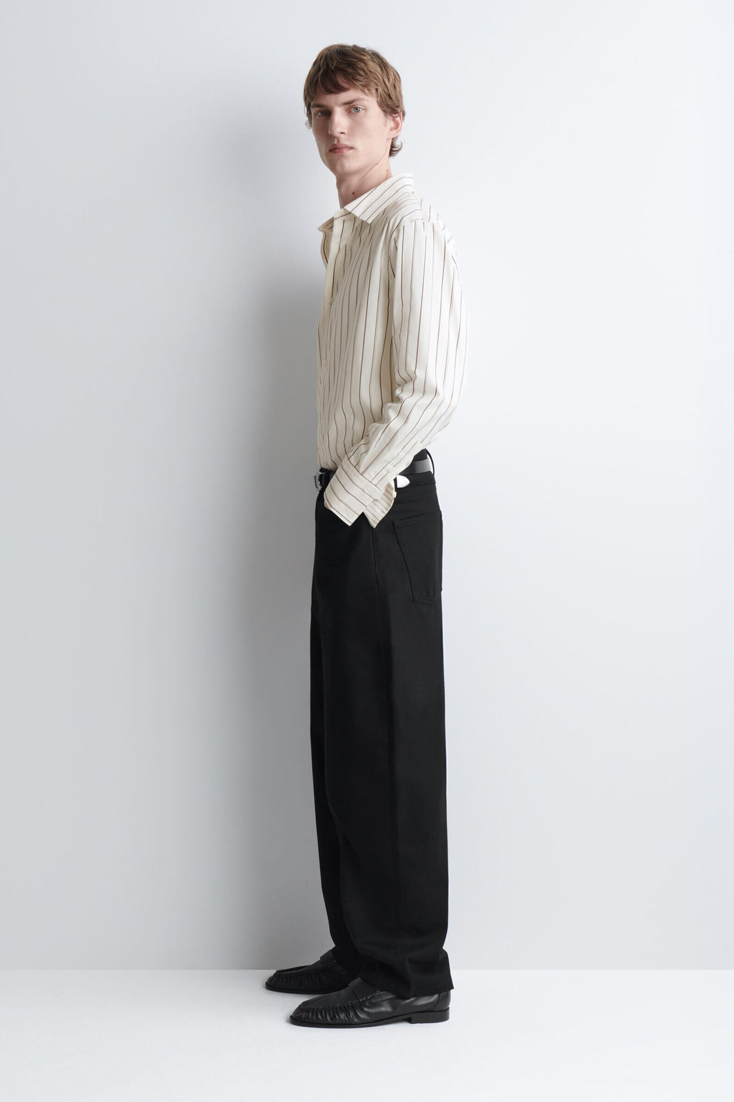 JEANS MALLOW RELAXED-FIT BARREL-LEG - NEGRO