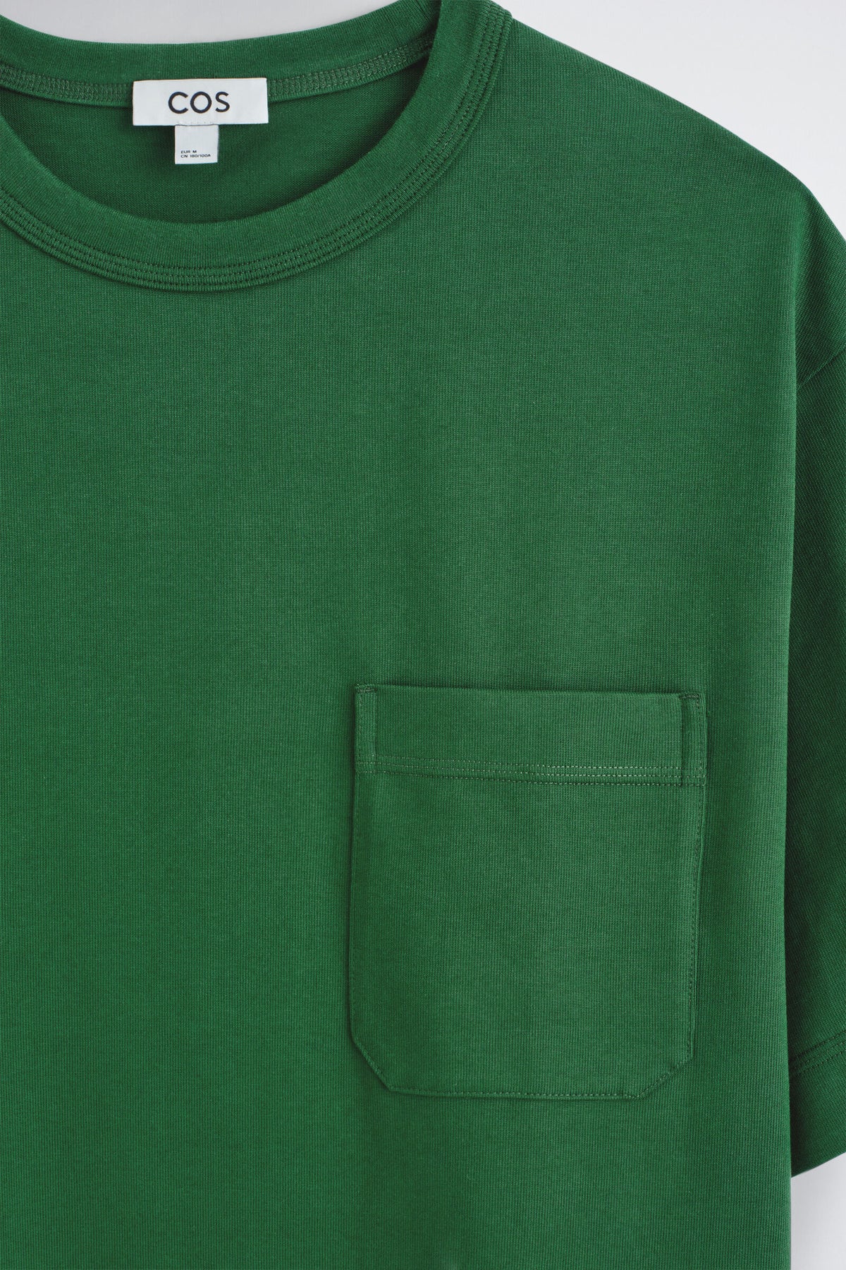 CAMISETA OVERSIZE CON BOLSILLOS - VERDE OSCURO | DescriptiveDetail