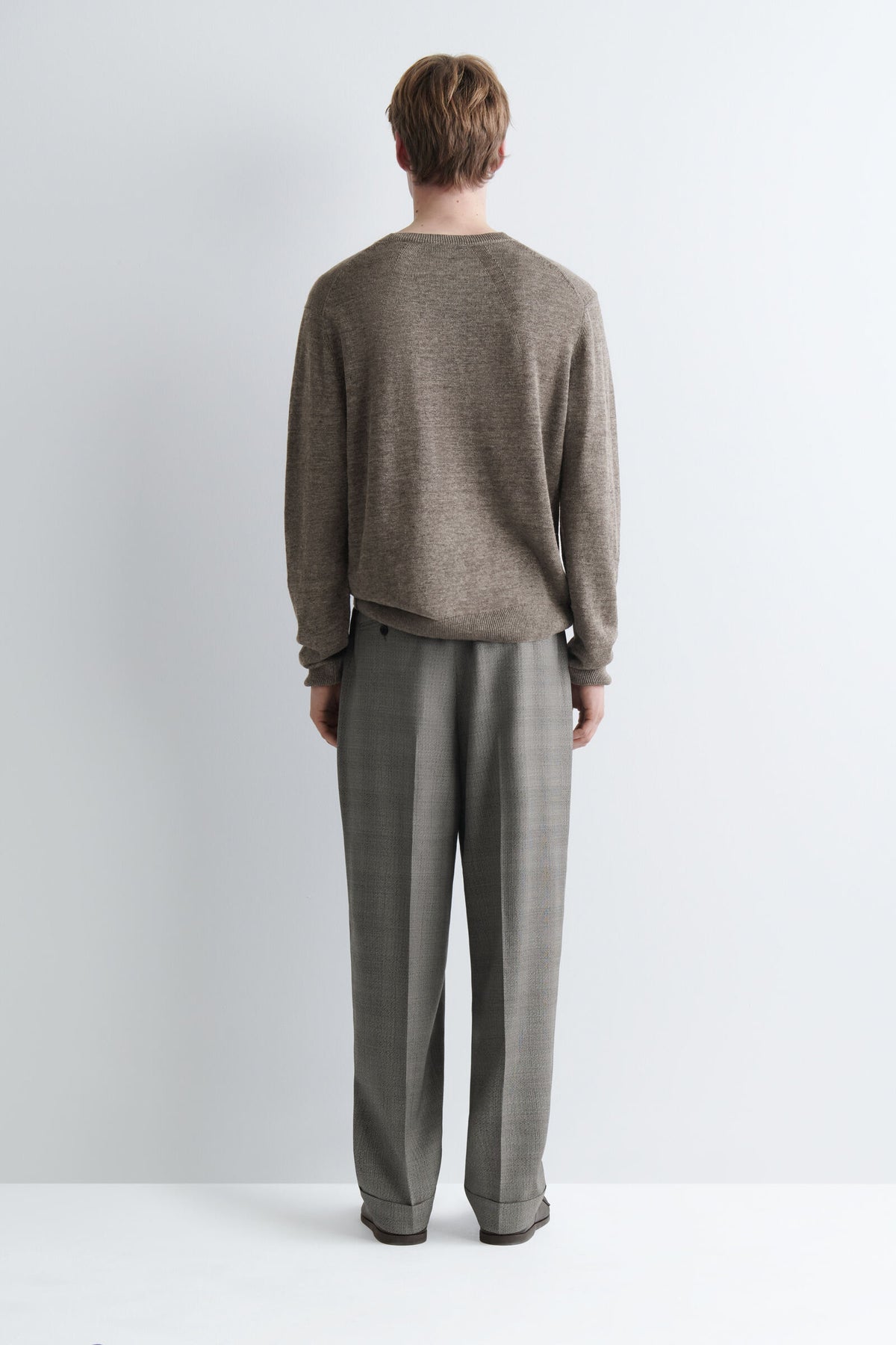 PANTALONES TAPERED RELAJADOS DE LANA TEXTURIZADA A CUADROS - BEIGE / CUADROS