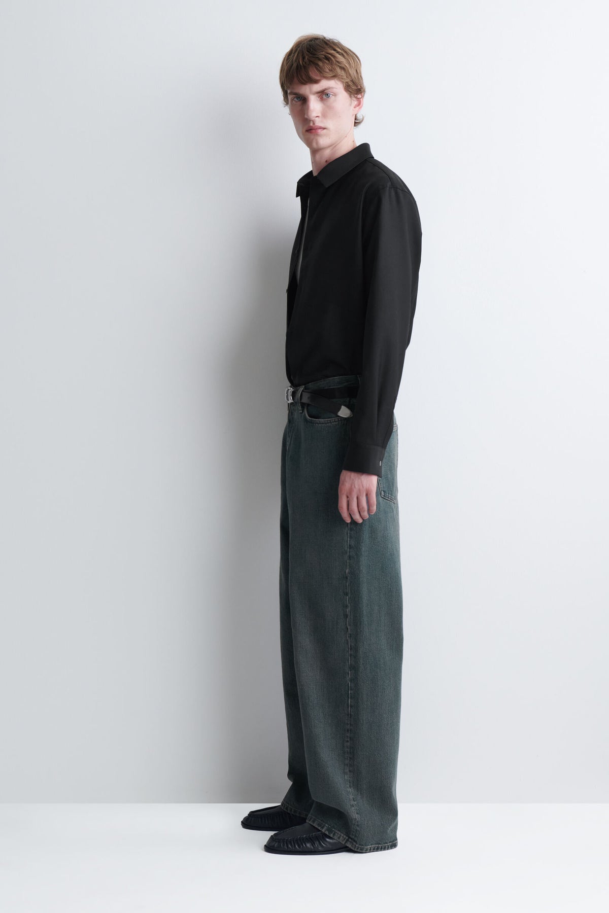 DÓBLAJE JEANS WIDE-LEG - AZUL DESVANECIDO