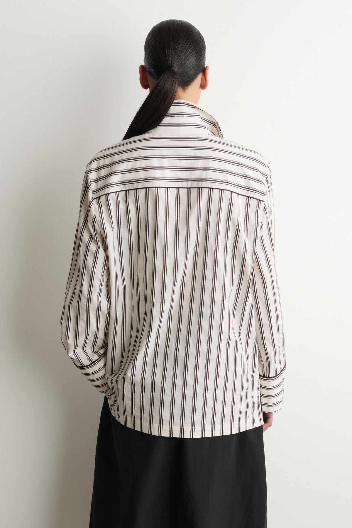 CAMISA DE ALGODÓN A RAYAS CON CONTRASTE - BLANCO / MARRÓN / RAYADO