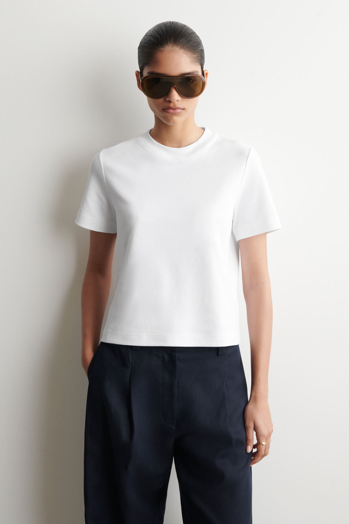 CAMISETA DE CORTE LIMPIO - BLANCO