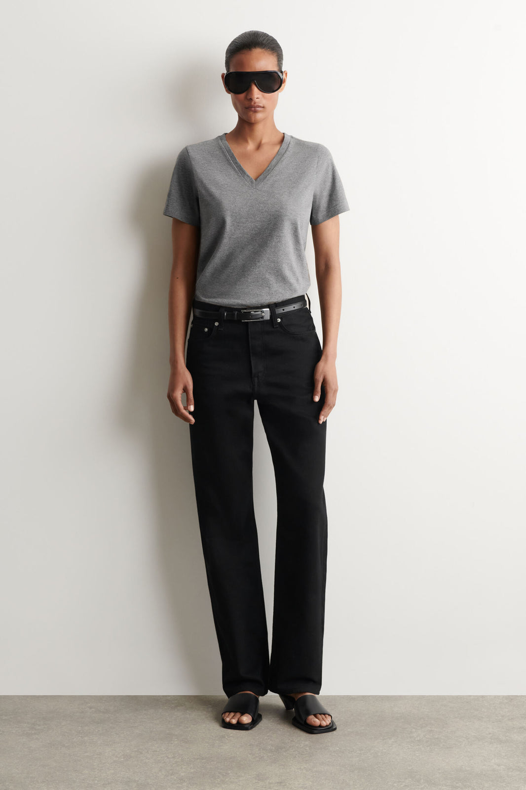 CAMISETA ALGODÓN CUELLO PICO - GRIS JASPEADO