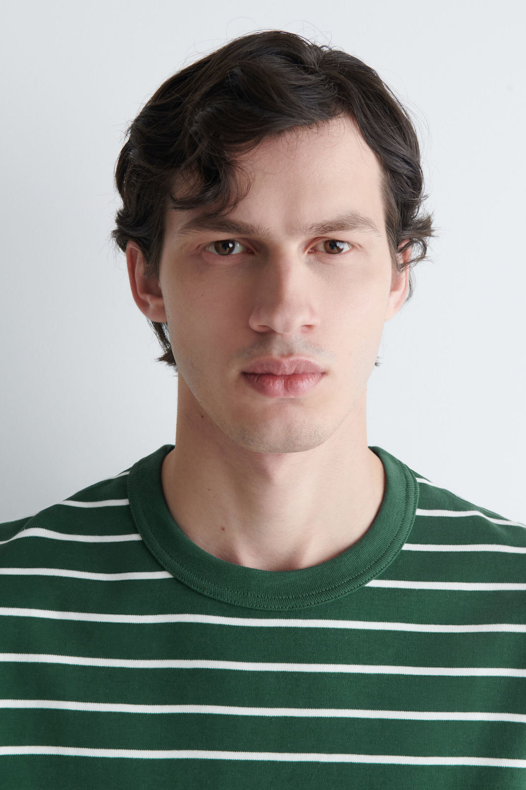 CAMISETA DE ALGODÓN ENTRELAZADO CON CUELLO REDONDO - VERDE / BLANCO / RAYAS