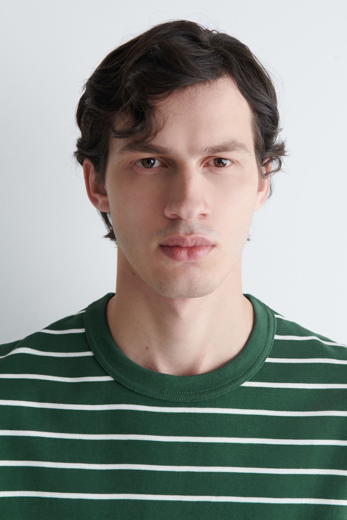 CAMISETA DE ALGODÓN ENTRELAZADO CON CUELLO REDONDO - VERDE / BLANCO / RAYAS