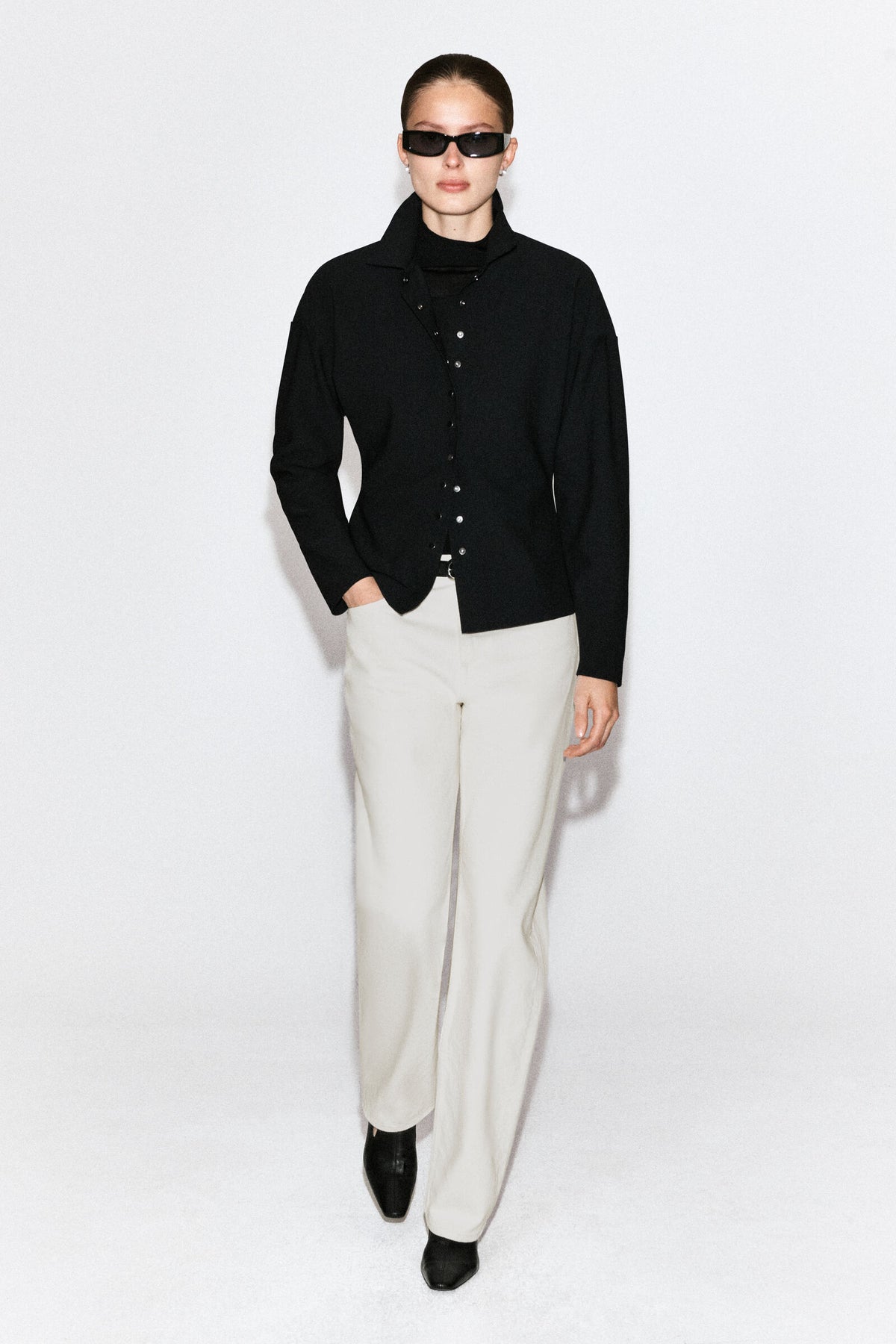 CAMISA DE CREPE-JERSEY CON CINTURA - NEGRO