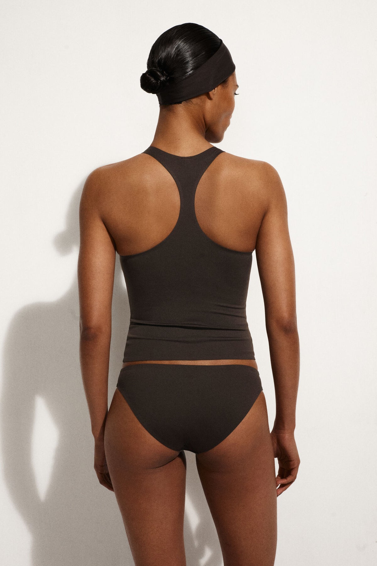 BRIEFS CLÁSICOS - MARRÓN OSCURO - StillMedia/Lookbook