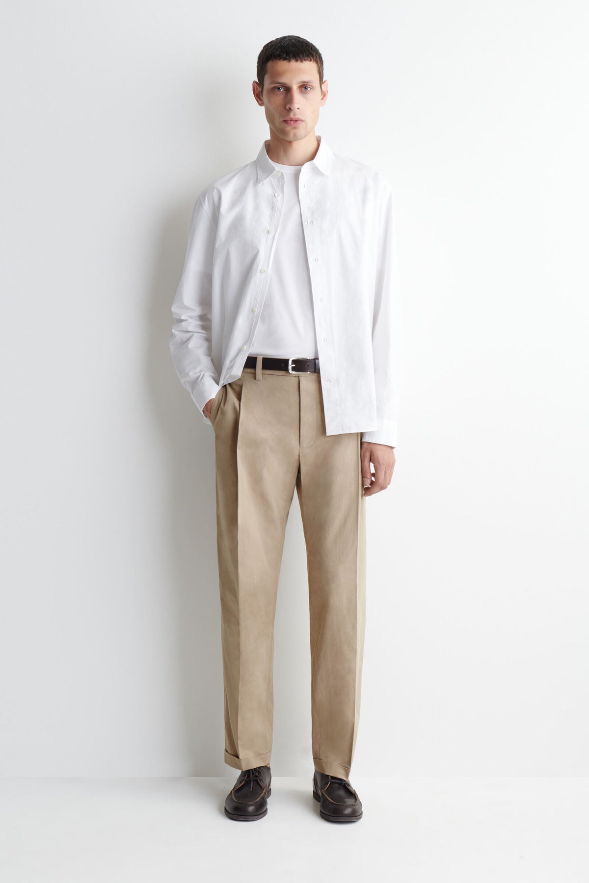 PANTALONES DE ALGODÓN DE CORTE RECTO Y AJUSTE REGULAR - BEIGE