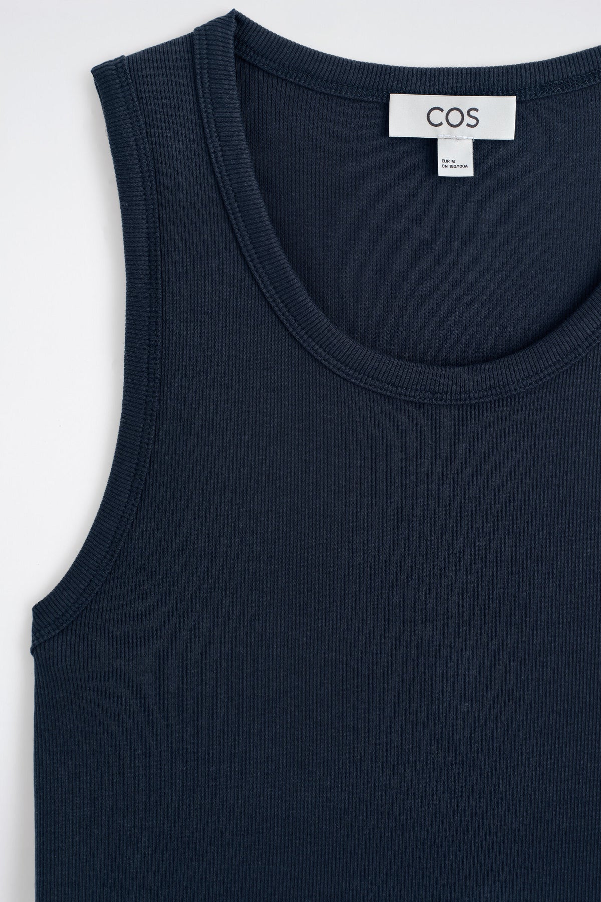 CAMISETA DE ALGODÓN AJUSTADA Y ACANALADA - MARINO | DescriptiveDetail