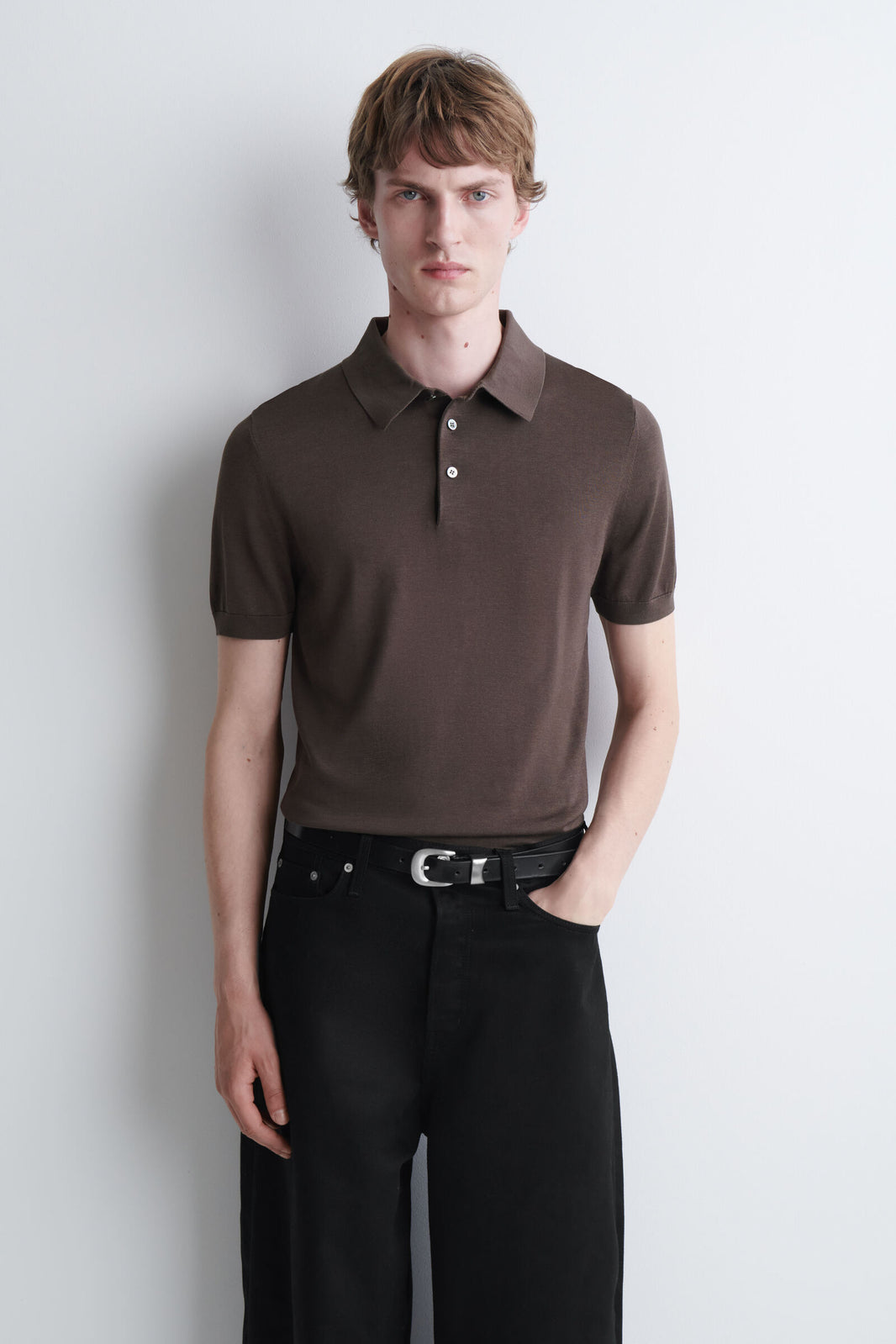 POLO DE SEDA TEJIDO SLIM - MARRÓN