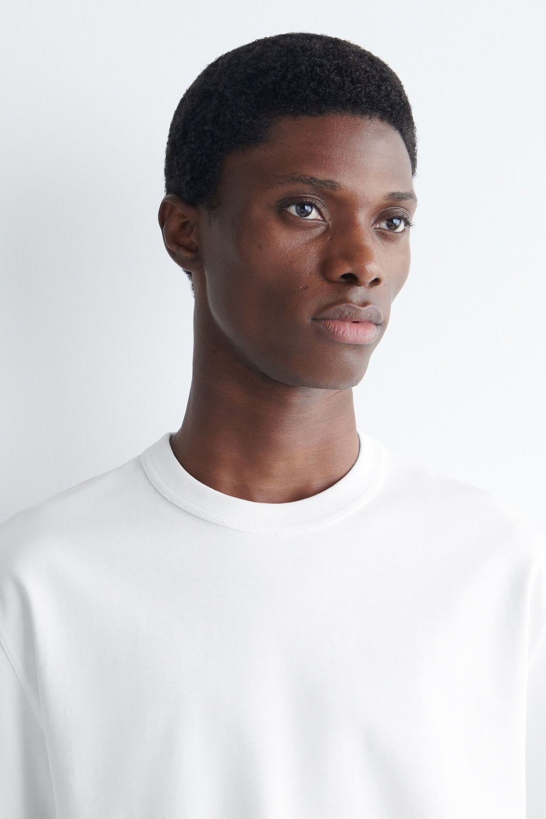 CAMISETA DE ALGODÓN ENTRELAZADO CON CUELLO REDONDO - BLANCO