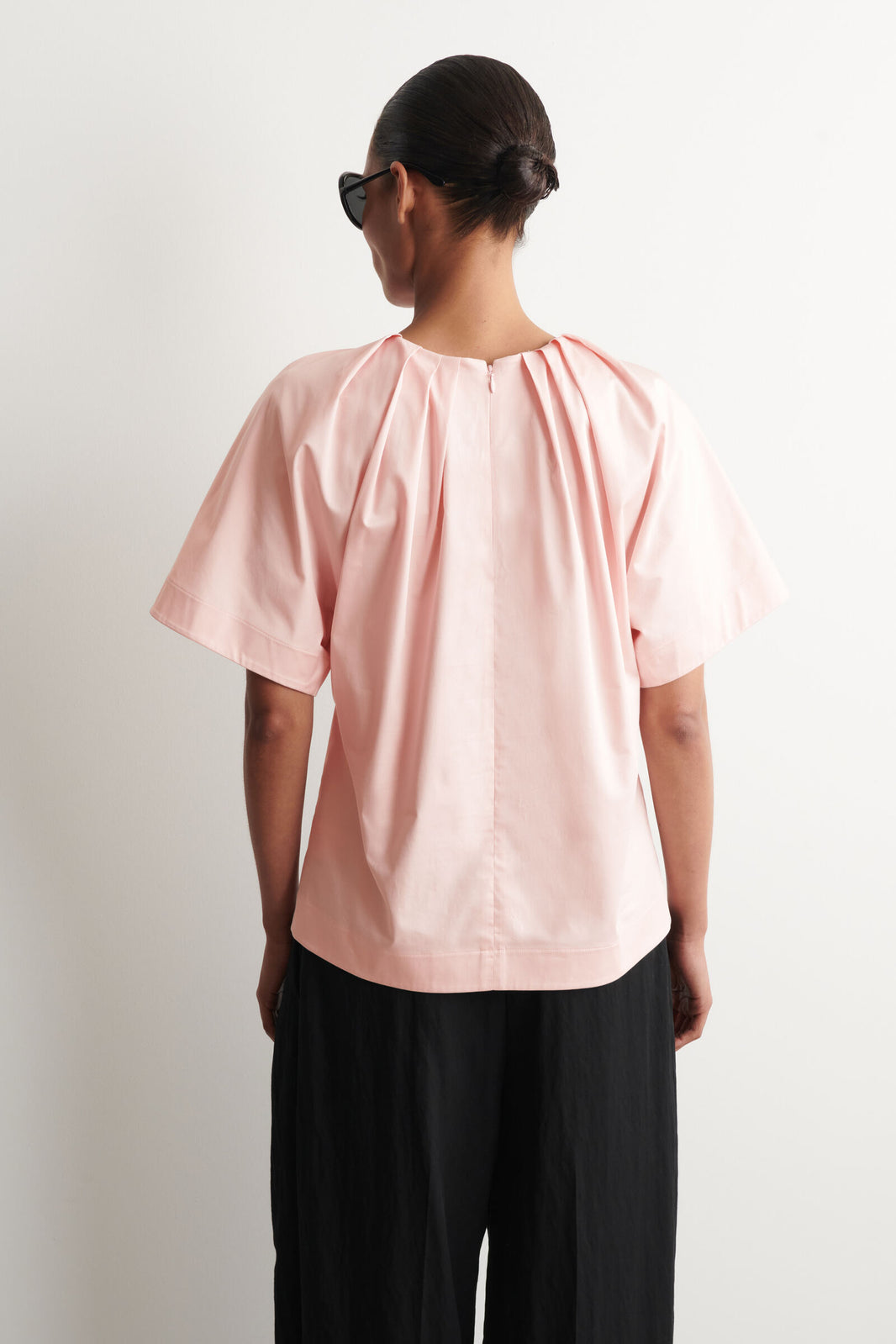 TOP DE ALGODÓN DE MANGA CORTA CON FRUNCE - ROSADO