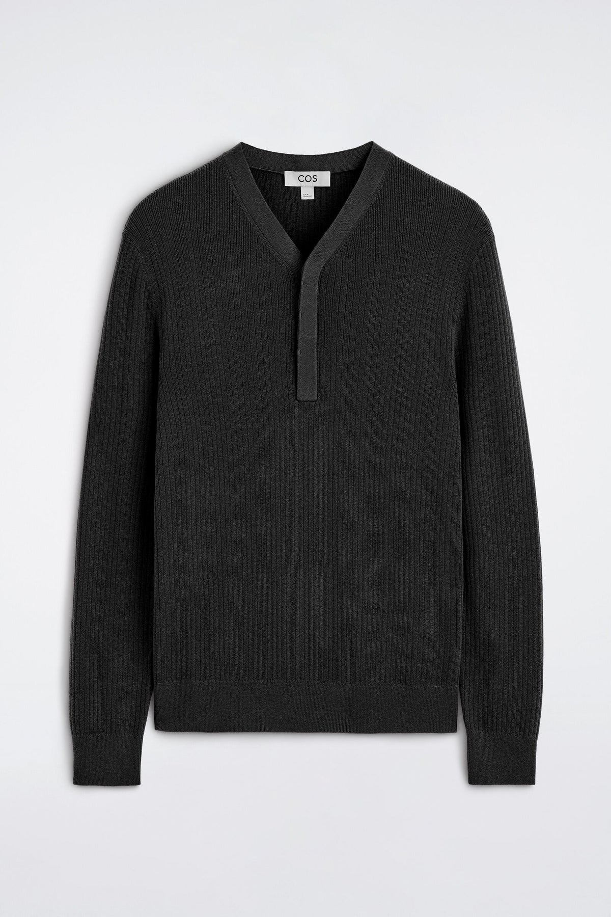 TOP HENLEY DE PUNTO ACANALADO - NEGRO | DescriptiveStillLife