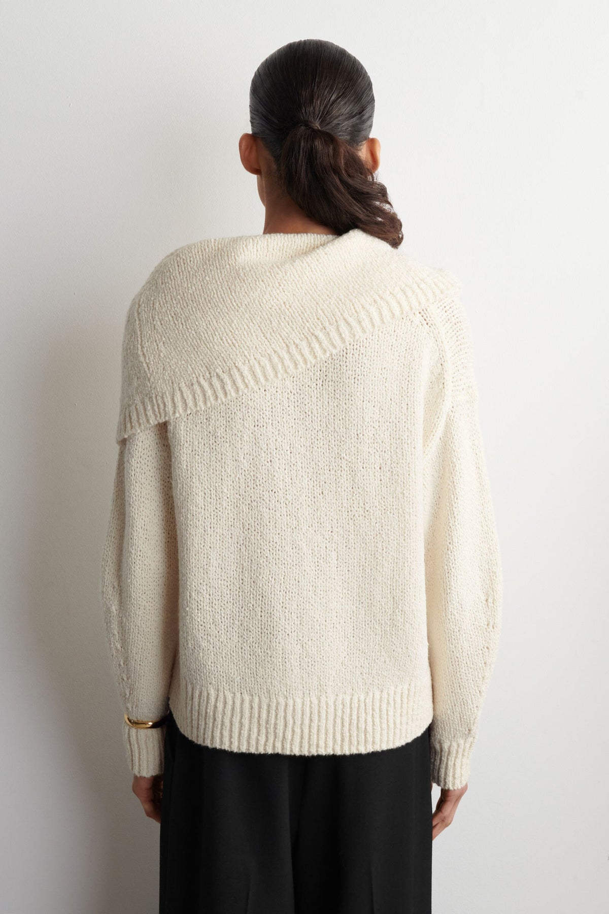 SUÉTER DE LANA MERINO-CASHMERE CON CHAL EN CAPAS - BLANCO - StillMedia/Lookbook