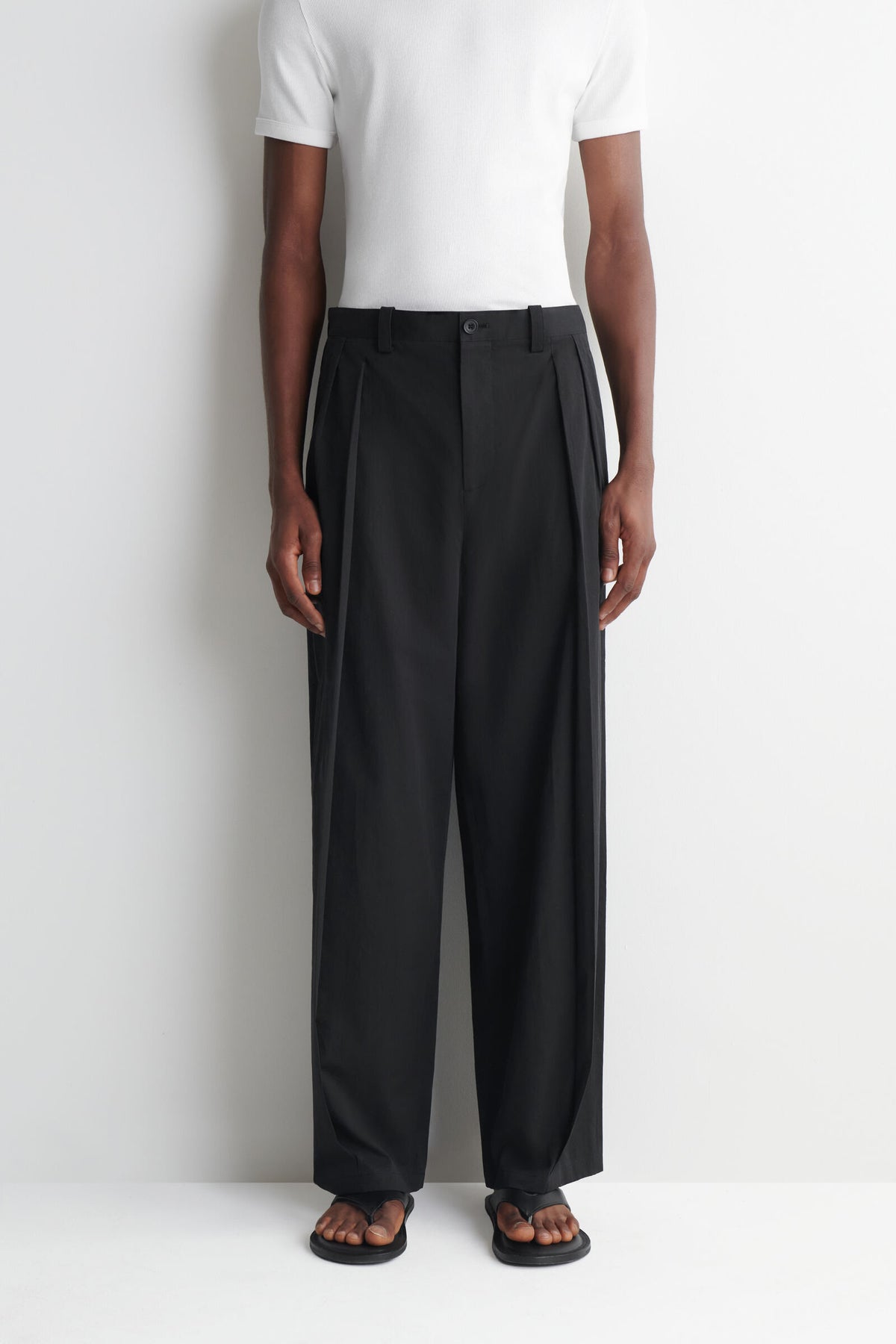 PANTALONES DE ALGODÓN RELAJADOS DE PIERNA ANCHA CON CORDÓN - NEGRO