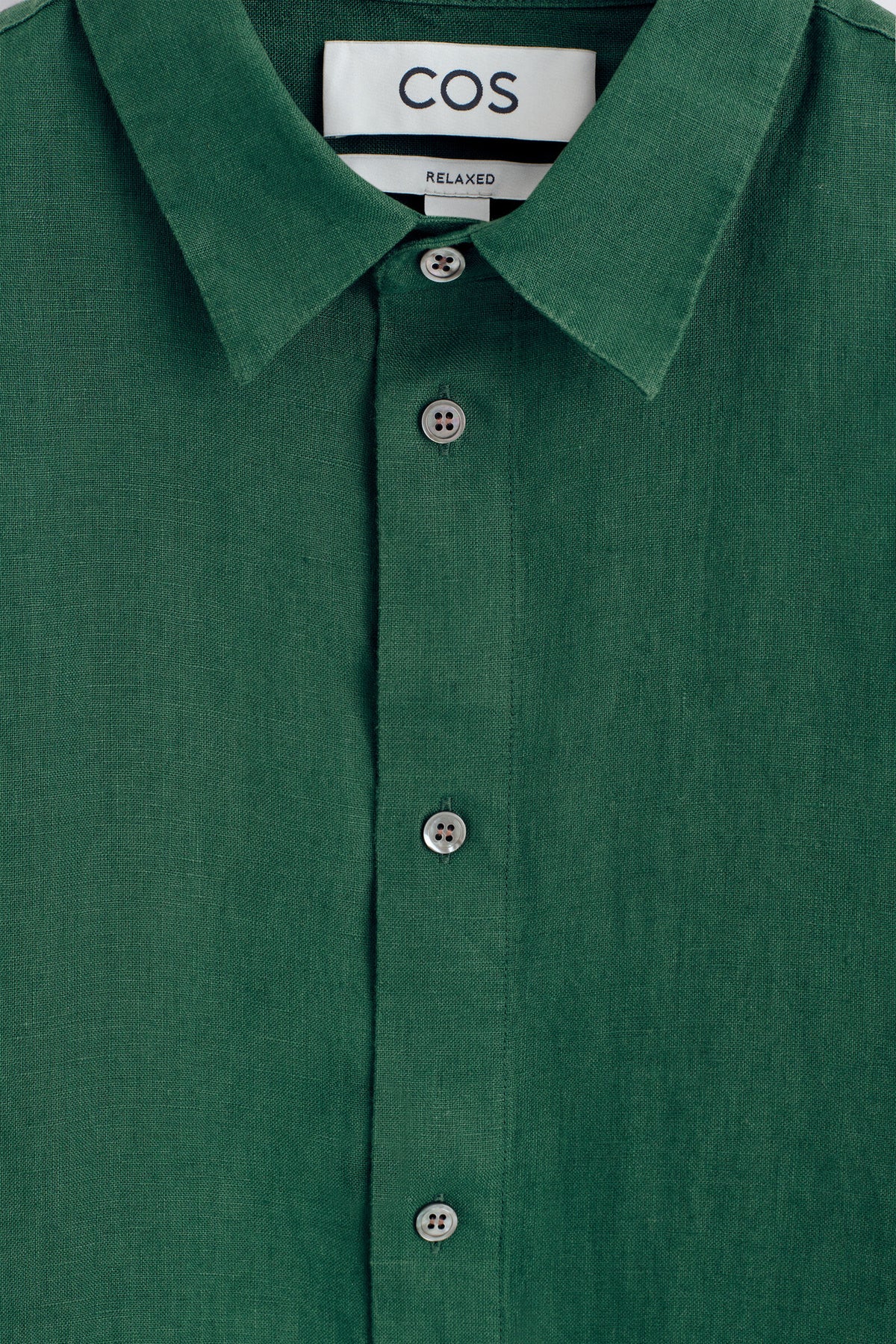 CAMISA DE LINO RELAJADA - VERDE OSCURO | DescriptiveDetail