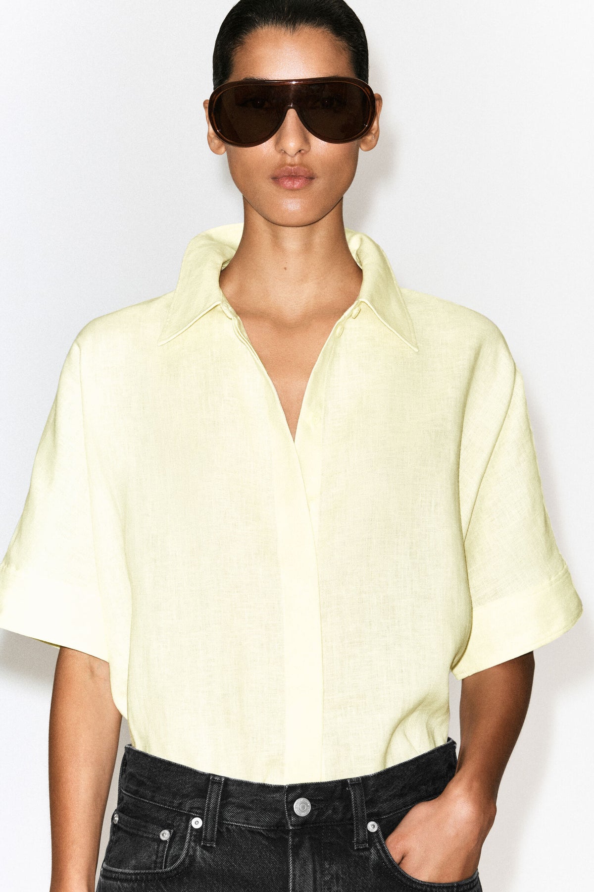 CAMISA DE LINO OVERSIZE DE MANGA CORTA - AMARILLO