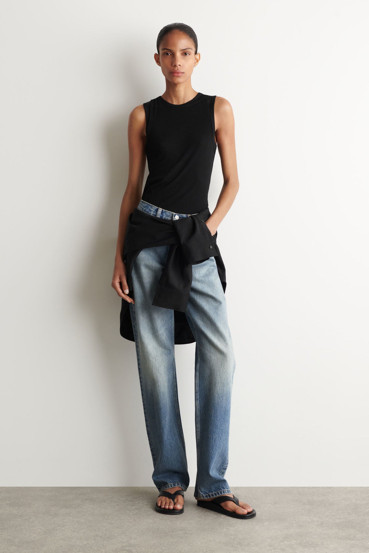 JEANS DE PIERNA RECTA CHORD - AZUL DESVANECIDO