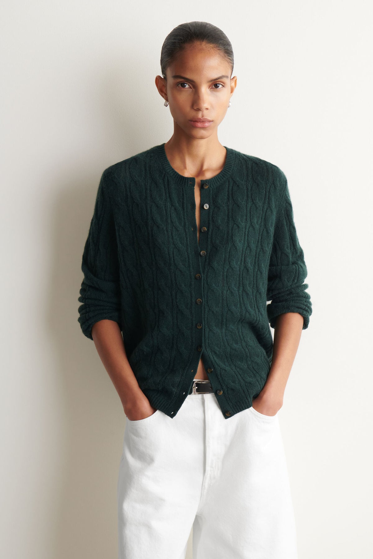 CÁRDIGAN DE CASHMERE DE PUNTO TRENZADO - VERDE OSCURO