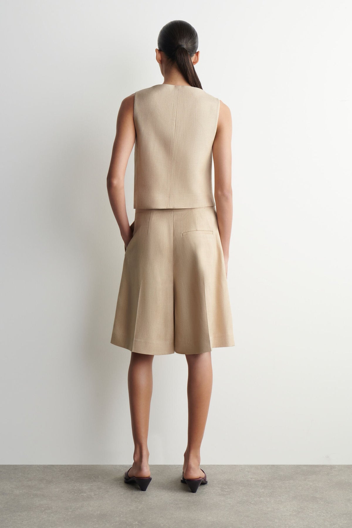 SHORTS SASTRE LARGOS  - BEIGE - StillMedia/Lookbook