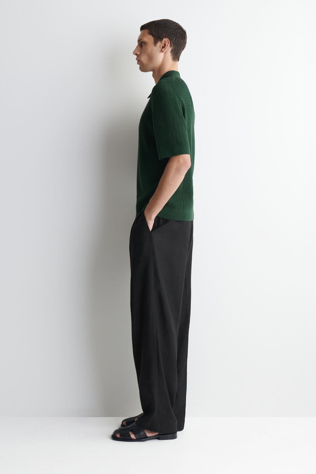 POLO DE ALGODÓN Y LINO TEJIDO EN TRENZAS - VERDE OSCURO