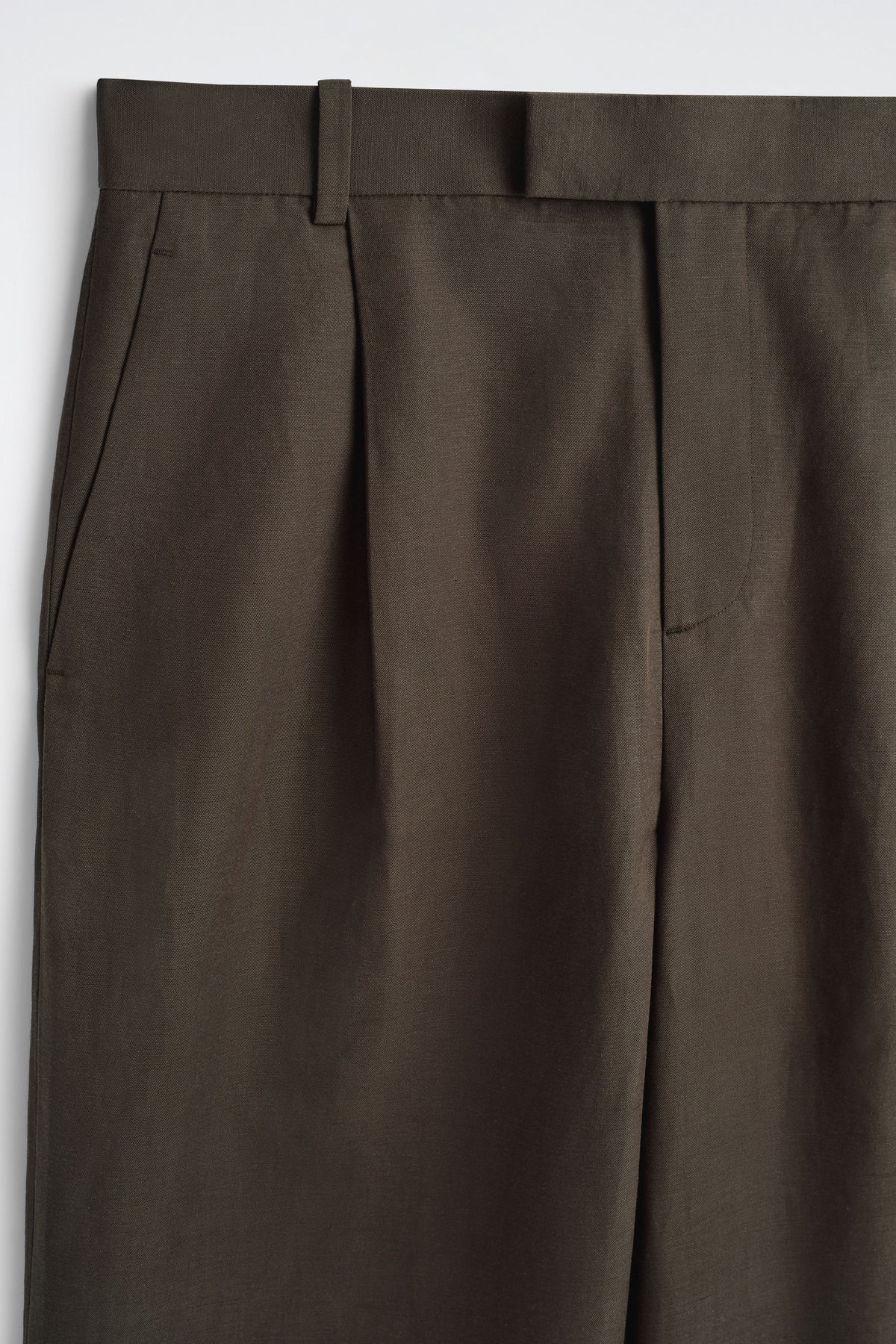 PANTALONES DE LINO DE CORTE RELAJADO Y PIERNA ANCHA - MARRÓN OSCURO - StillMedia/DescriptiveDetail