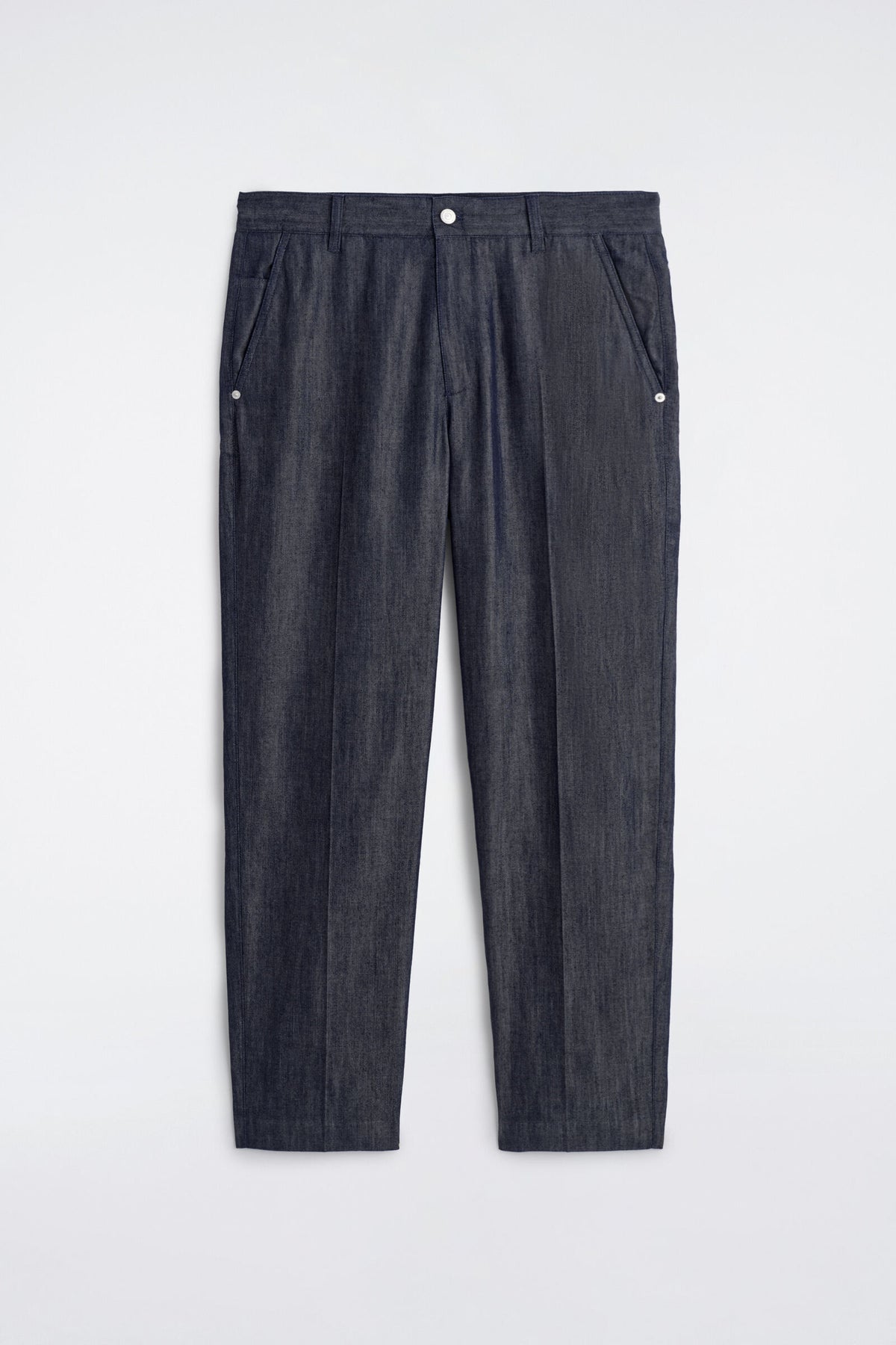 PANTALONES DE MEZCLILLA CRUDA DE CORTE REGULAR Y PIERNA RECTA - ÍNDIGO | DescriptiveStillLife