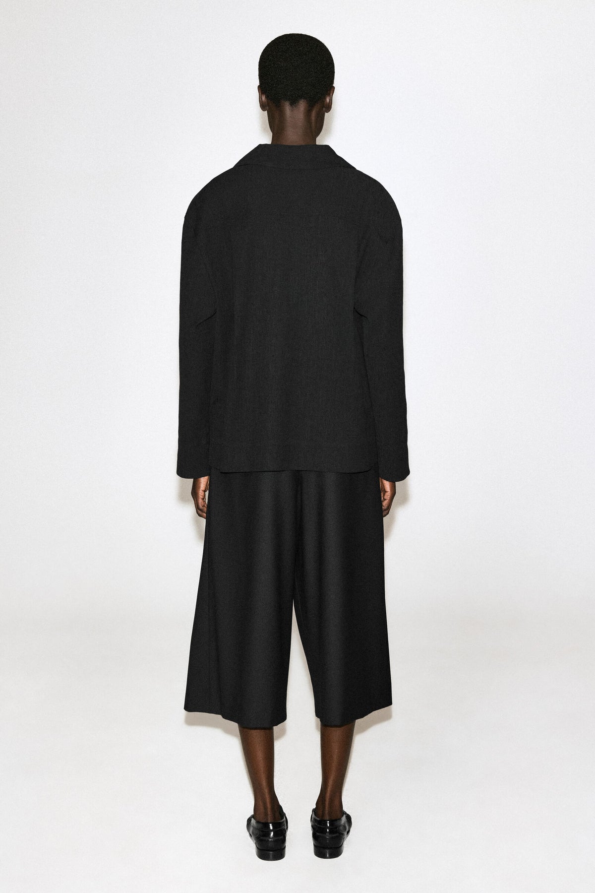 CAMISA DE JERSEY ARRUGADO - NEGRO