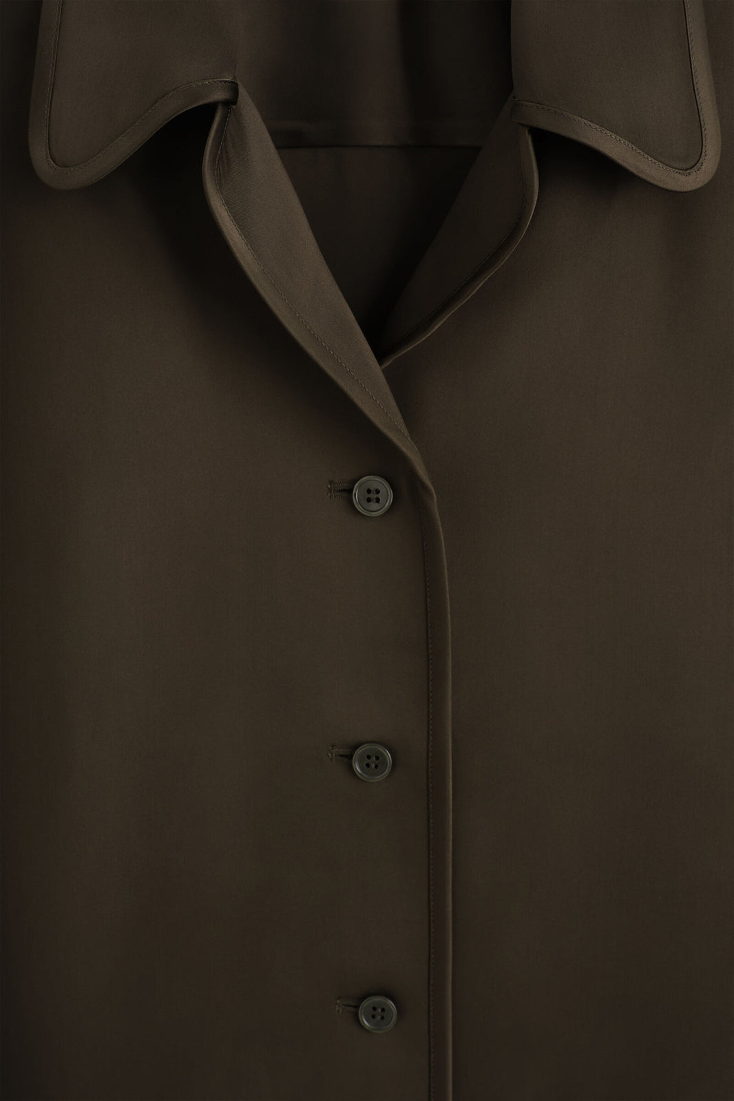 CAMISA DE SATÍN CON CONTRASTE - MARRÓN | DescriptiveDetail