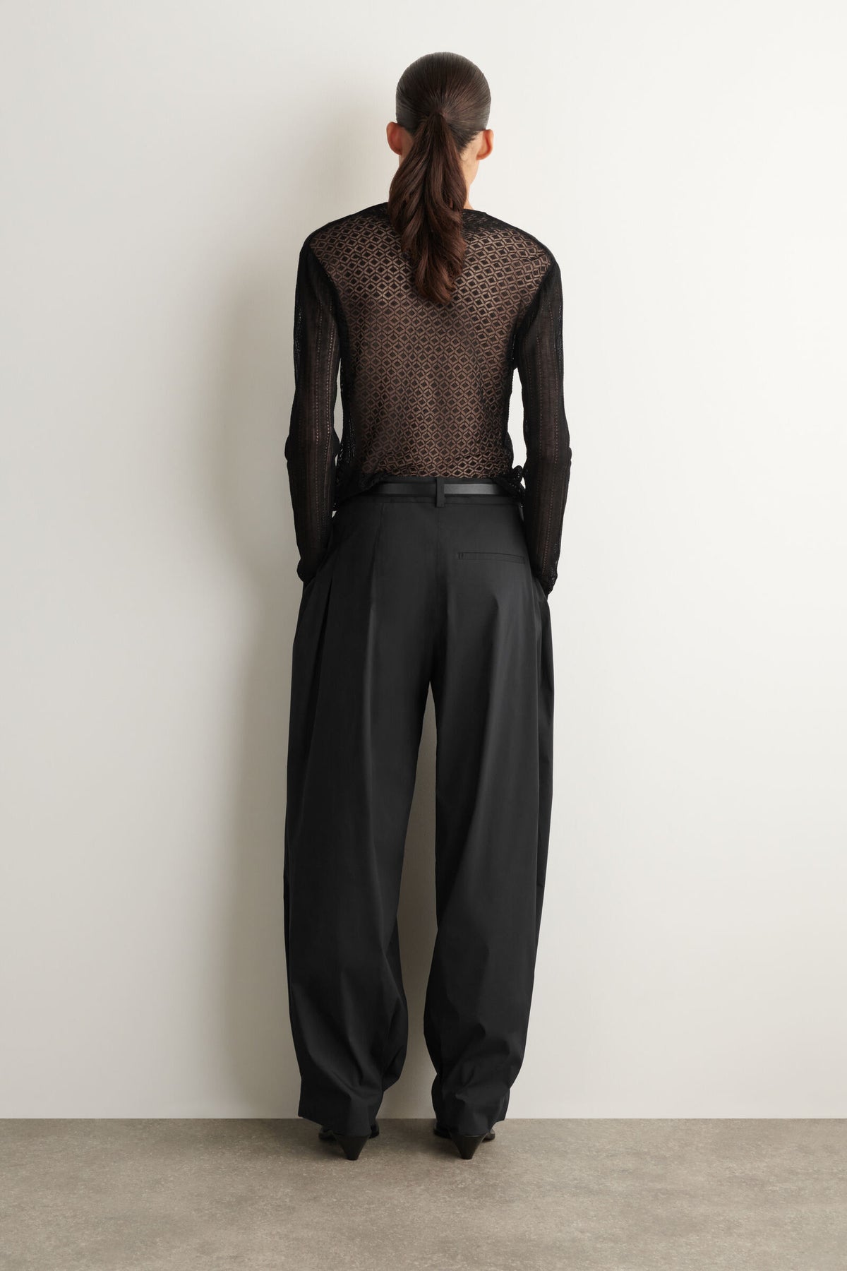 PANTALONES DE GLOBO PLISADOS DE MEZCLA DE ALGODÓN - NEGRO