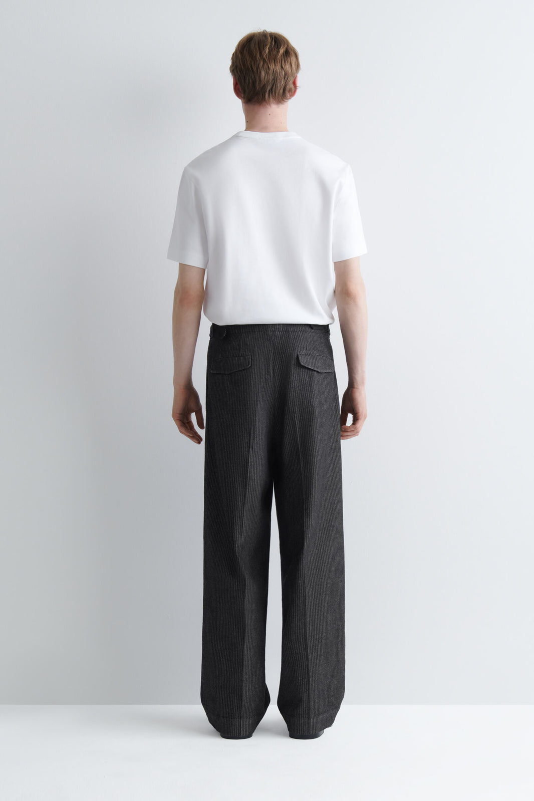 PANTALONES DE MEZCLILLA DE RAYAS, RELAJADOS, DE PIERNA ANCHA - NEGRO / A RAYAS