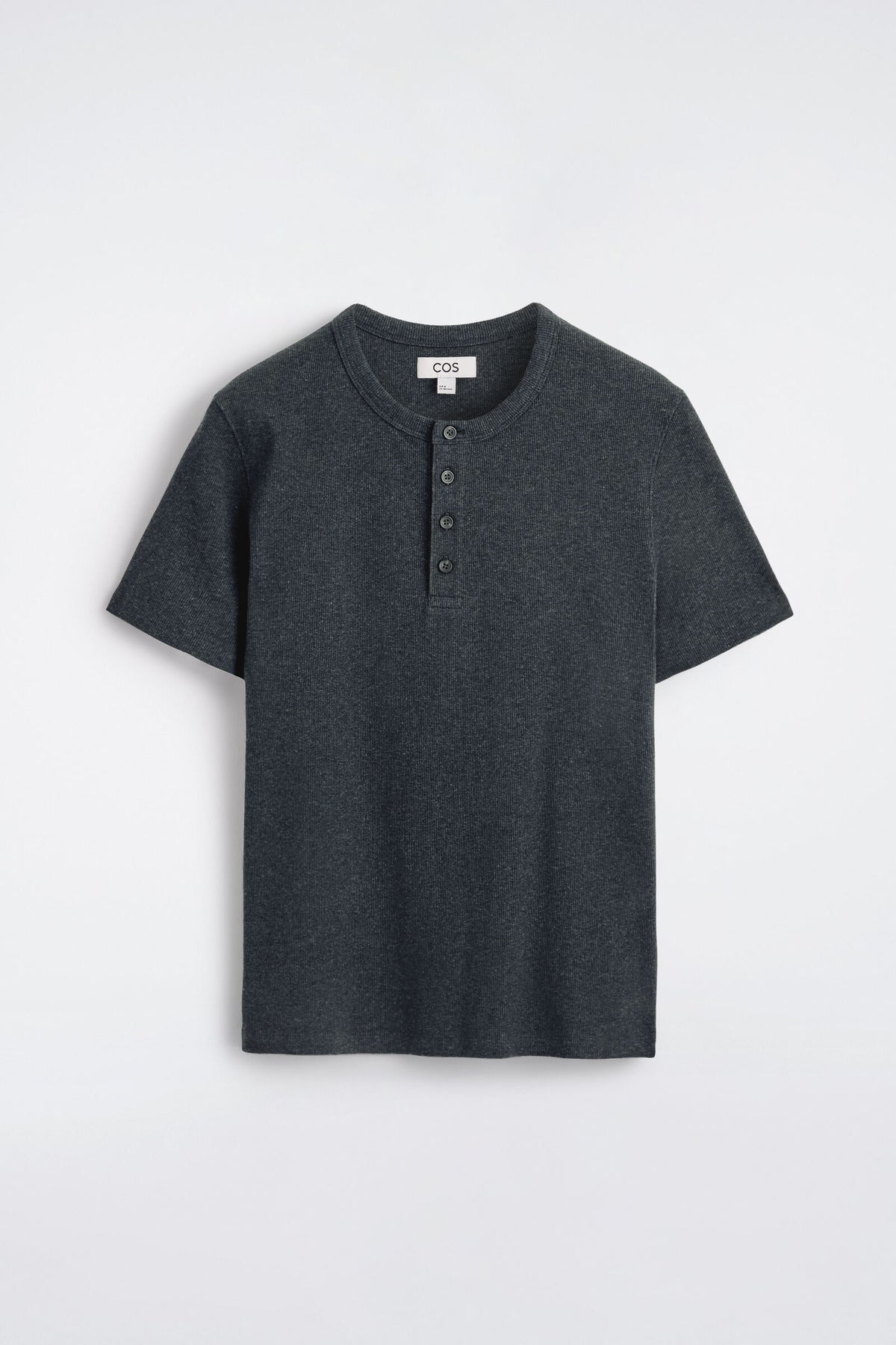CAMISETA HENLEY ACANALADA AJUSTADA - JASPEADO AZUL MARINO | DescriptiveStillLife
