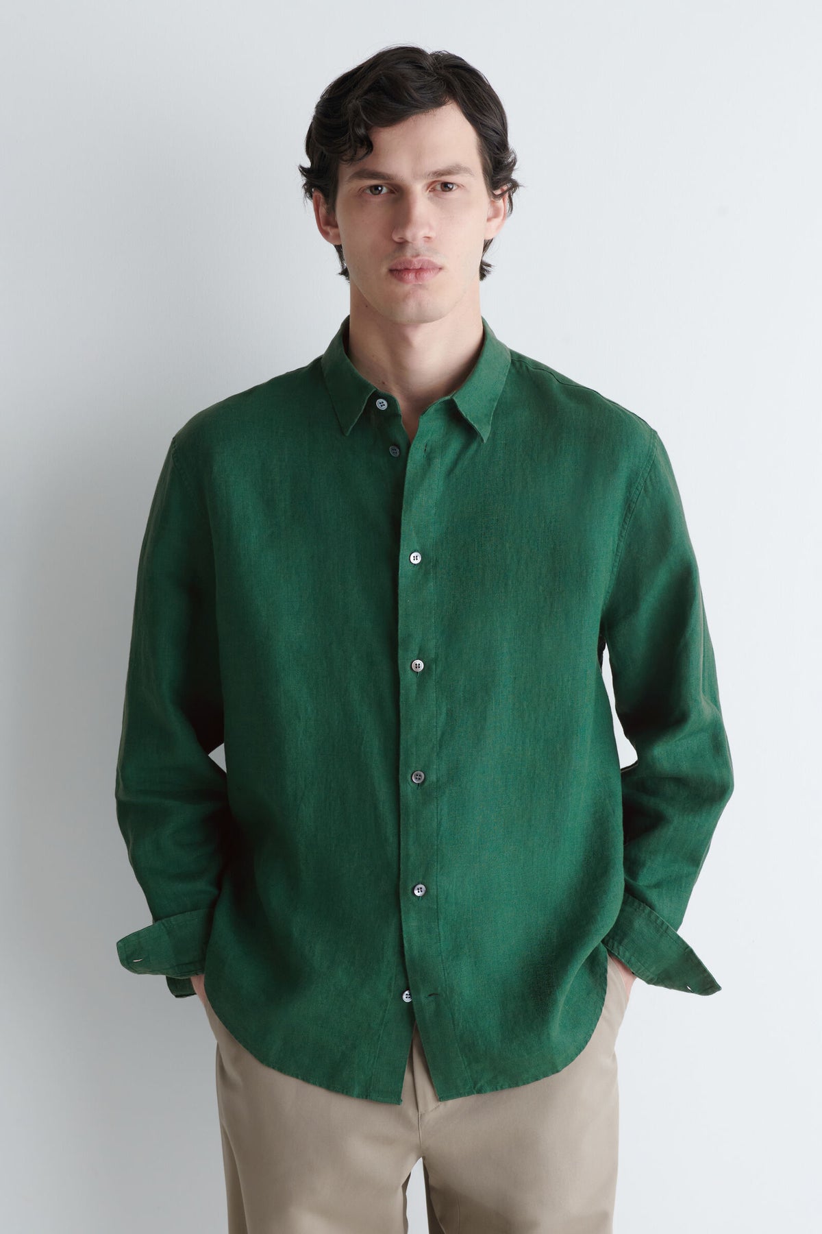 CAMISA DE LINO RELAJADA - VERDE OSCURO
