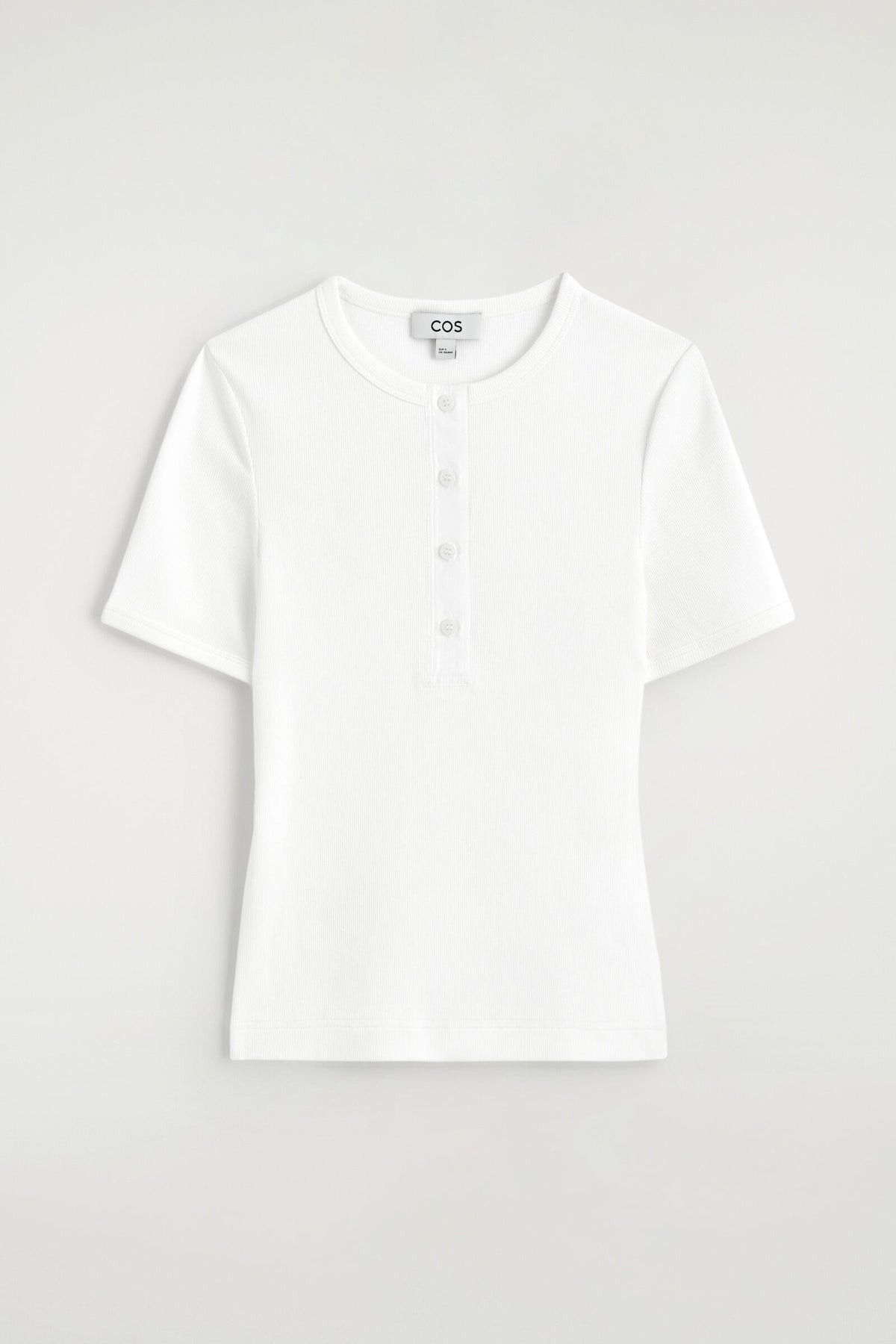 CAMISETA HENLEY ACANALADA - BLANCO | DescriptiveStillLife