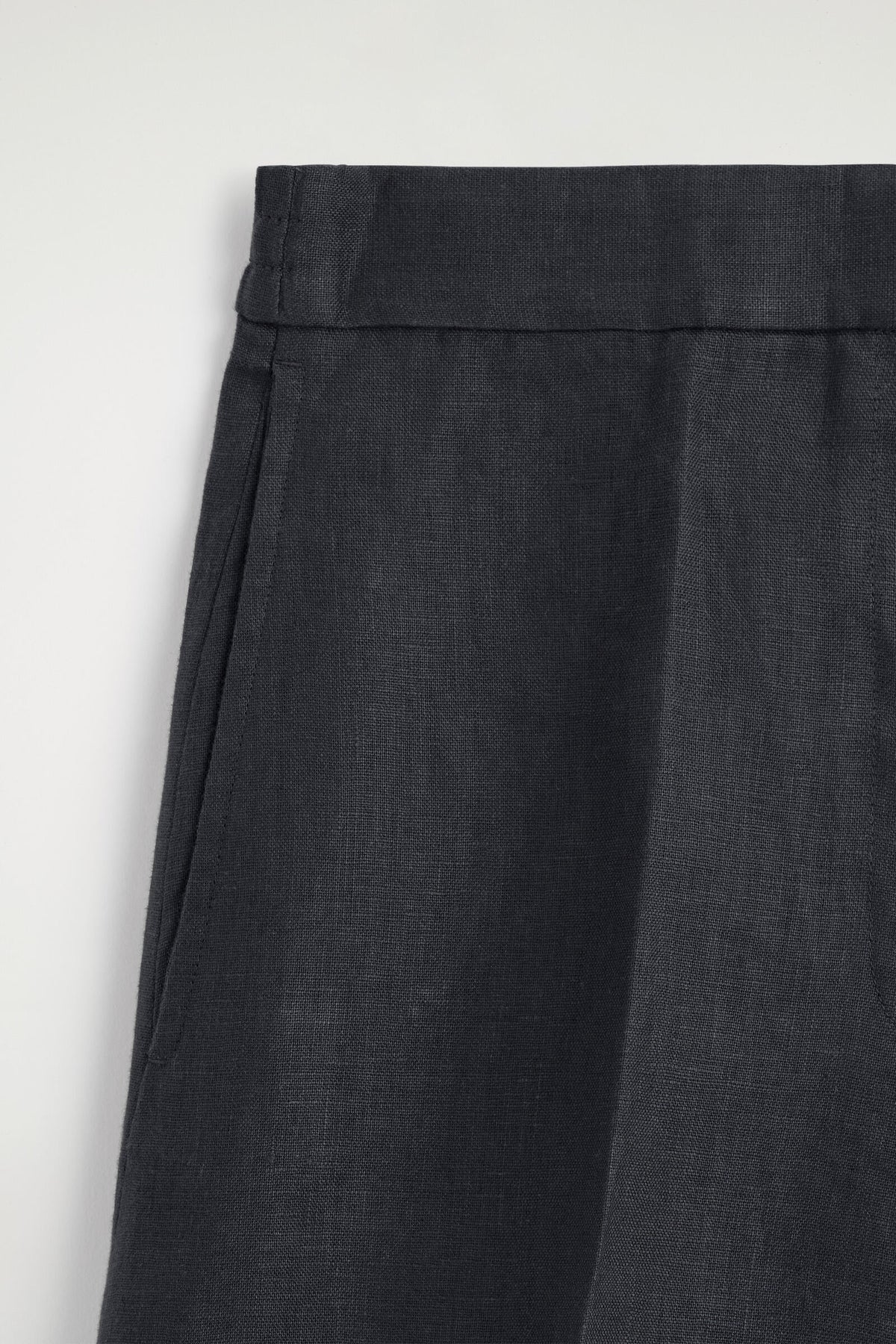 SHORTS DE LINO SASTRE CON ELÁSTICO - NEGRO - StillMedia/DescriptiveDetail