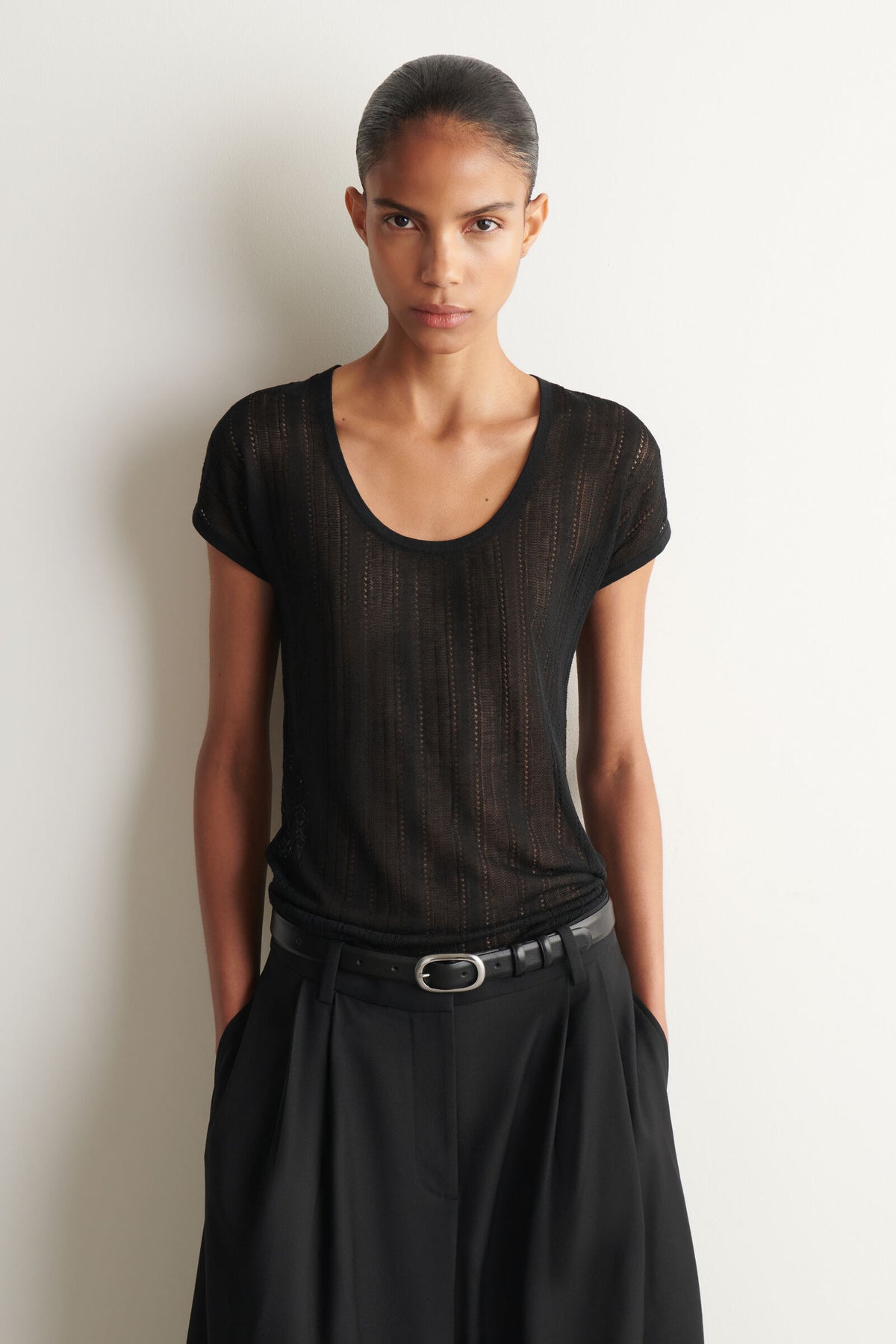 CAMISETA DE ENCAJE CON TEJIDO DIAMANTE - NEGRO