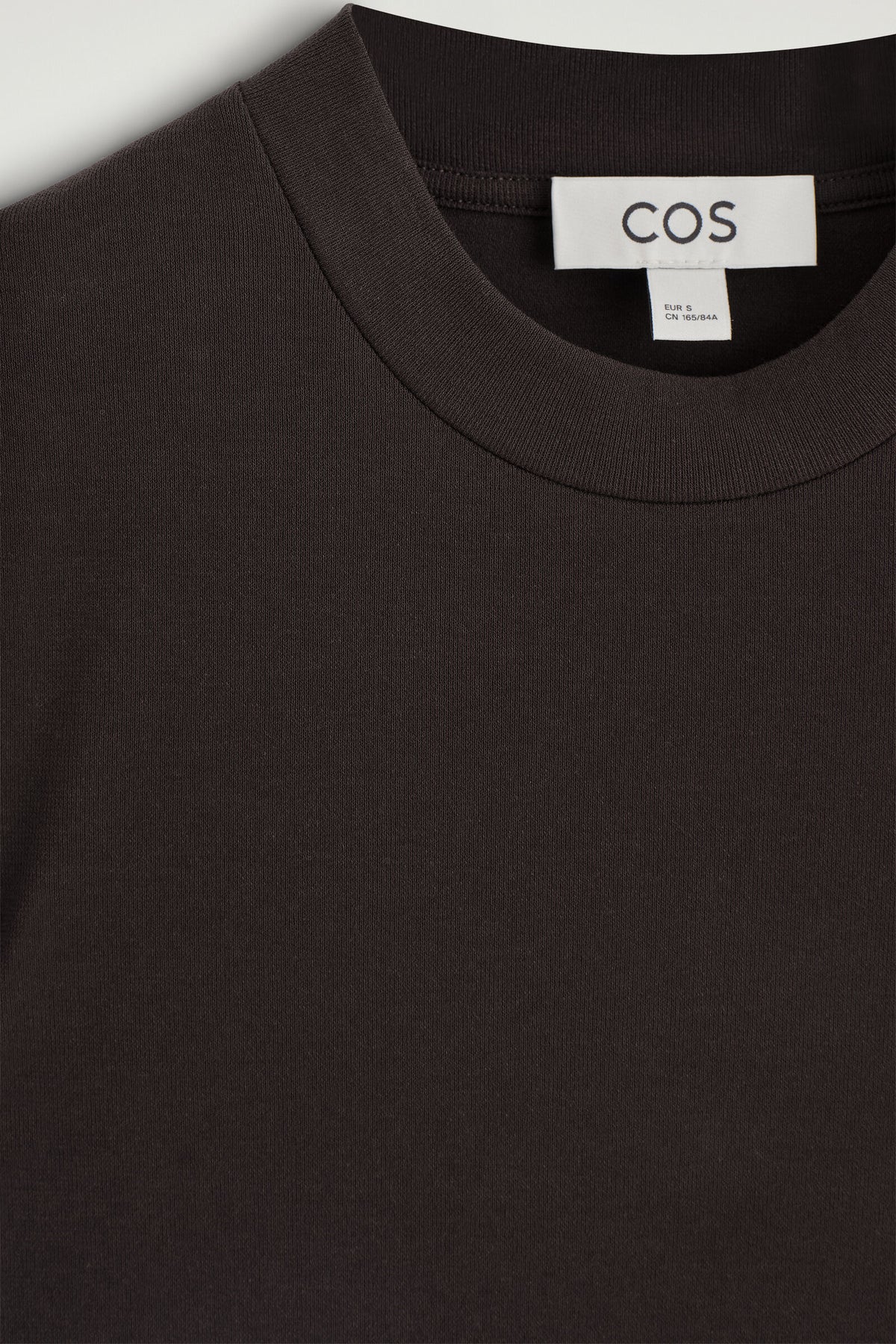 CAMISETA DE CREPE-JERSEY - MARRÓN | DescriptiveDetail