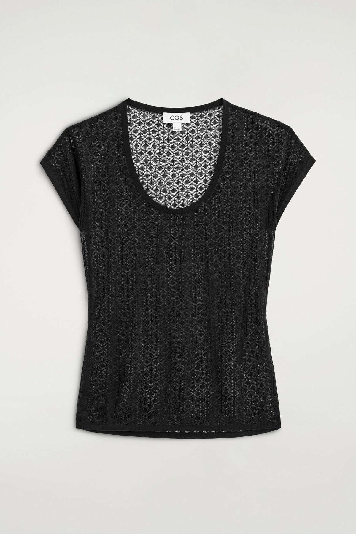 CAMISETA DE ENCAJE CON TEJIDO DIAMANTE - NEGRO | DescriptiveStillLife