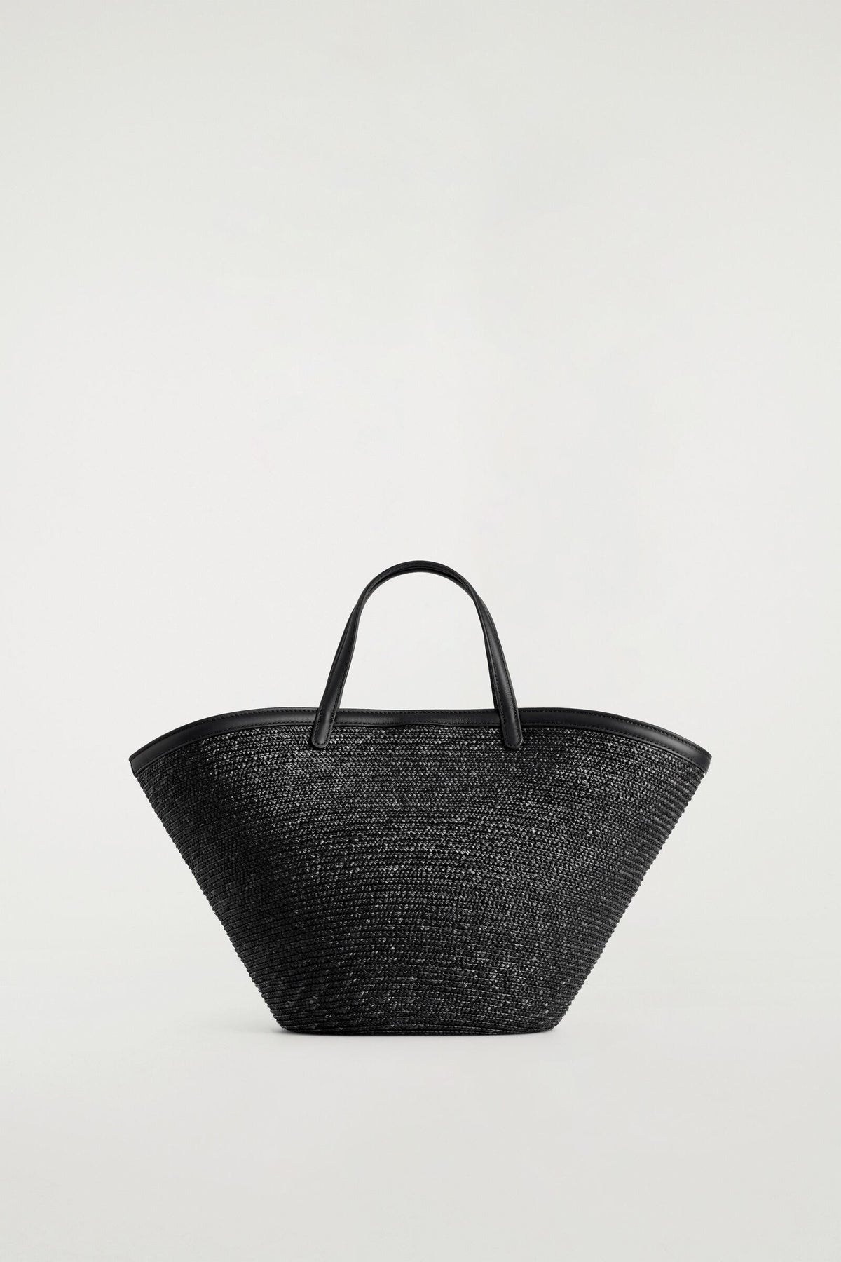 BOLSA DE TOTE DE AGUA SALADA - PAJA - NEGRO - StillMedia/DescriptiveStillLife