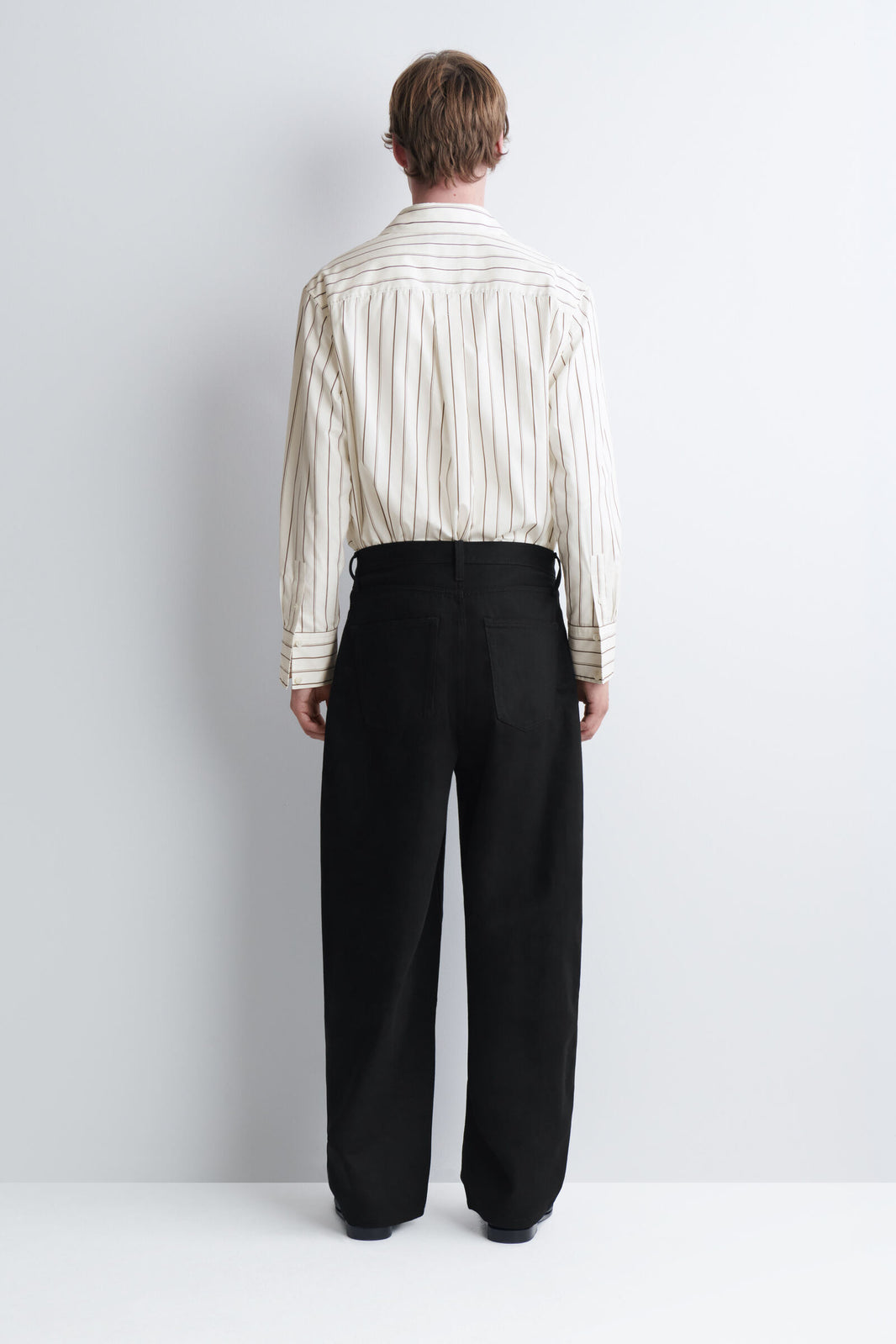JEANS MALLOW RELAXED-FIT BARREL-LEG - NEGRO