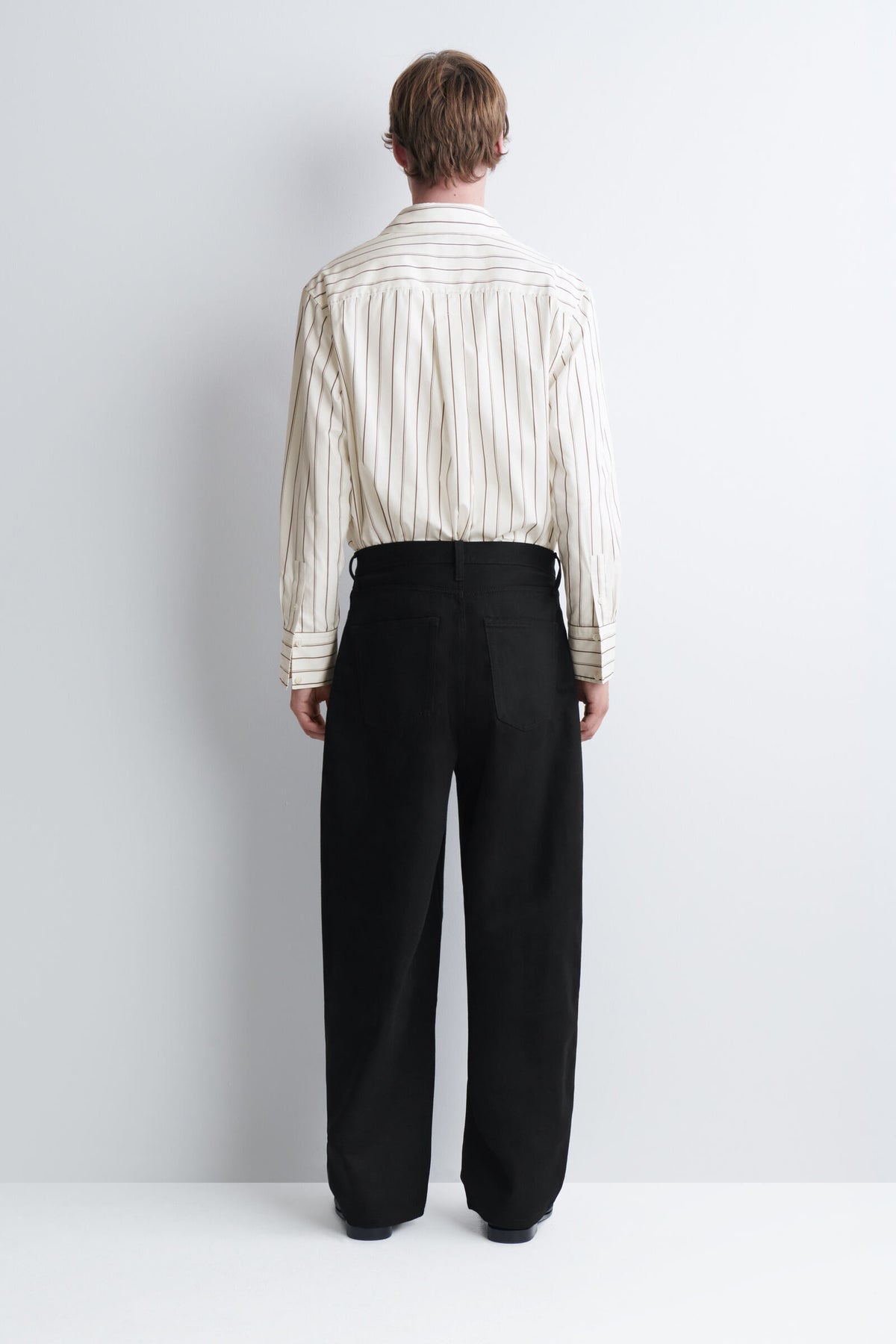 JEANS MALLOW RELAXED-FIT BARREL-LEG - NEGRO