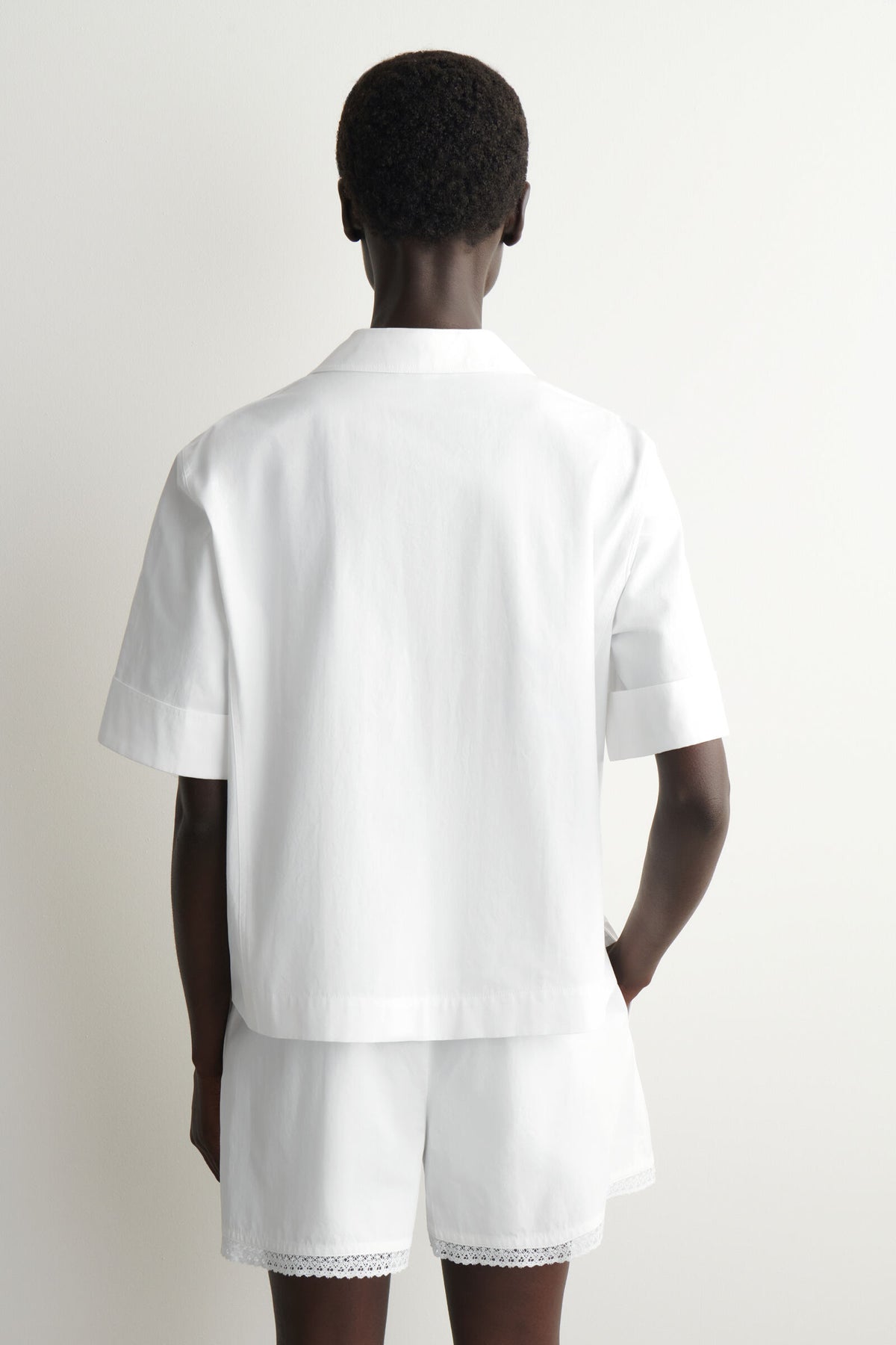 CAMISA DE RESORT CON ENCAJE - BLANCO
