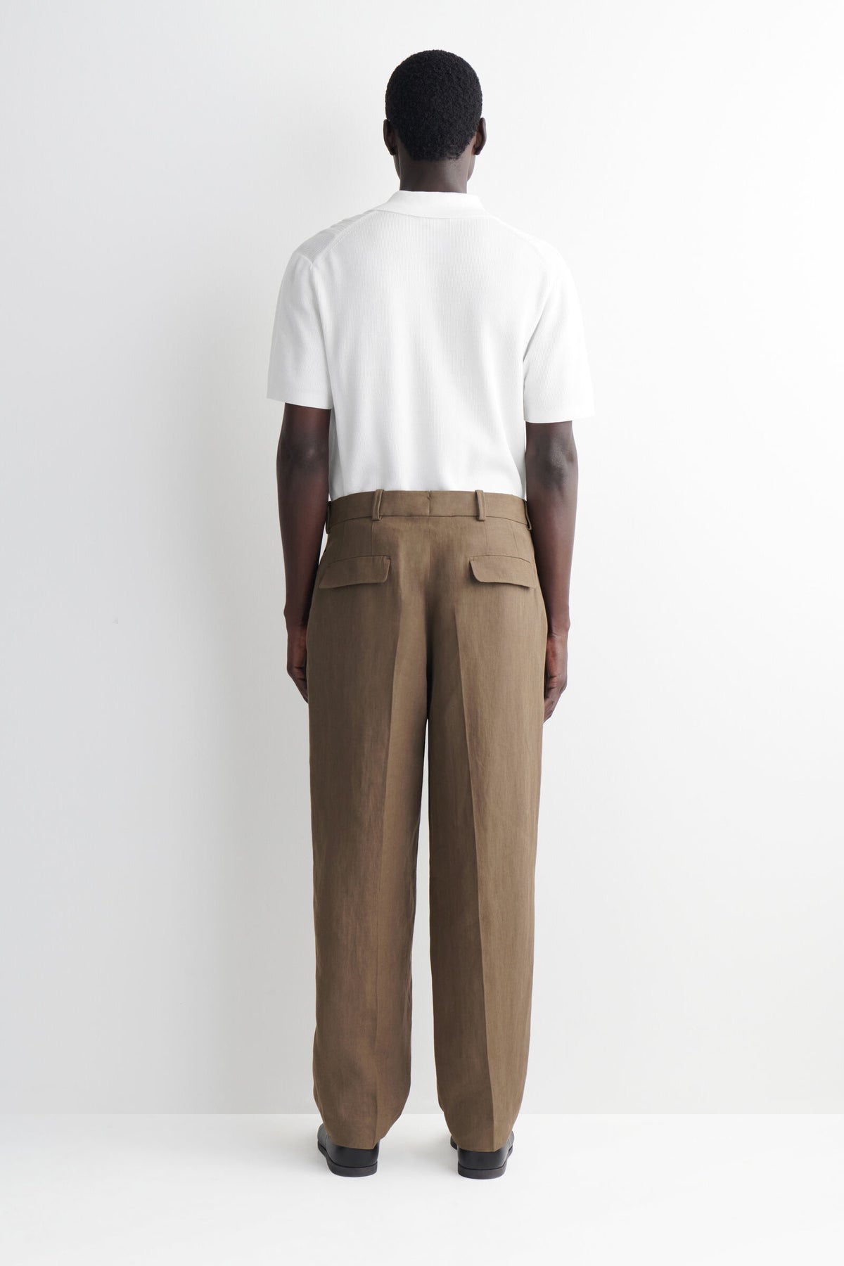 PANTALONES DE LINO CON TALLE RELAJADO Y CORTE CÓNICO - BEIGE