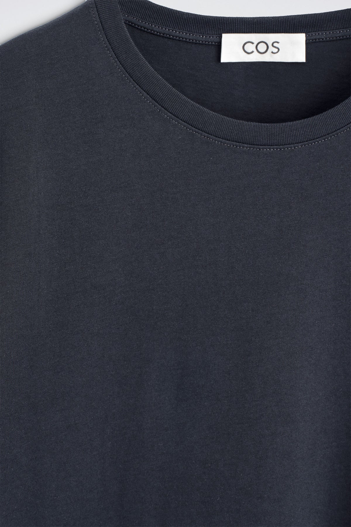 CAMISETA DE ALGODÓN CON CUELLO REDONDO - AZUL MARINO