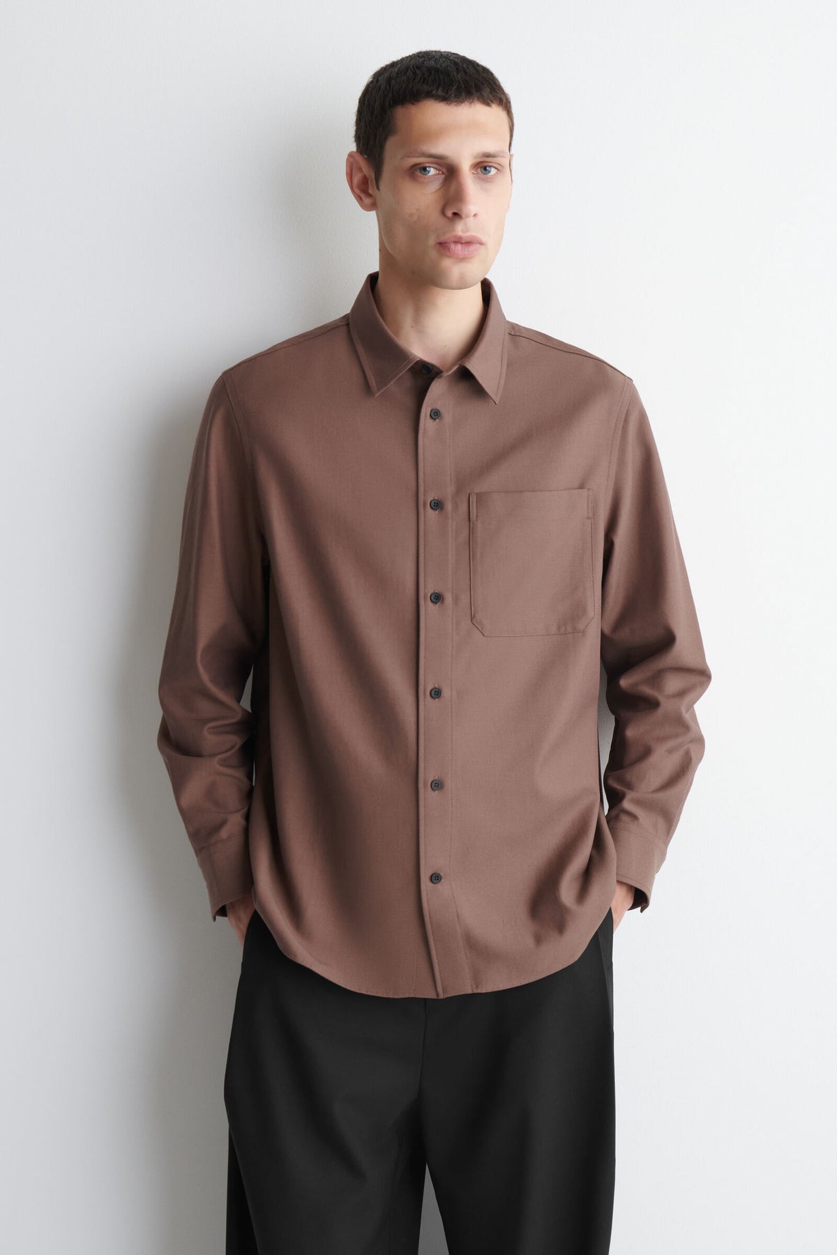 CAMISA DE SARGA RELAJADA - ROJO BARRO
