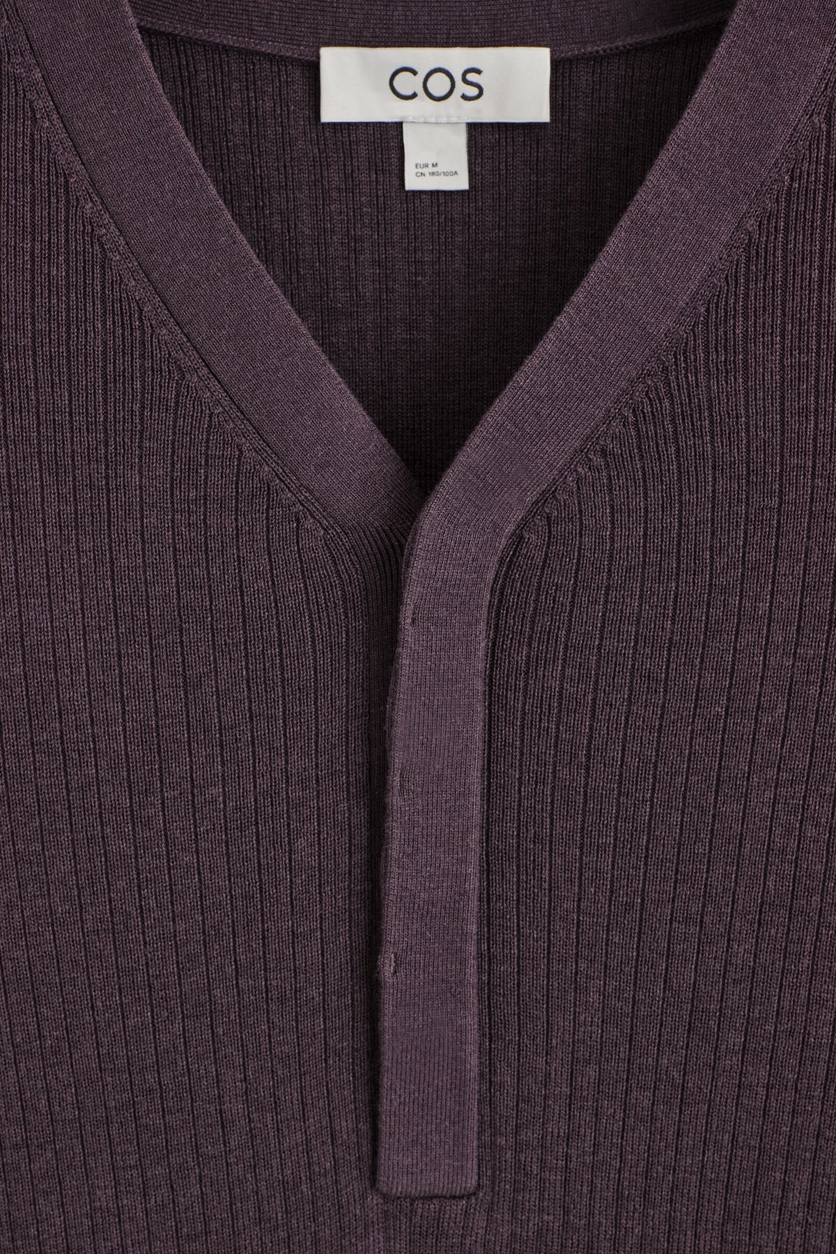 TOP HENLEY DE PUNTO ACANALADO - CAOBA | DescriptiveDetail